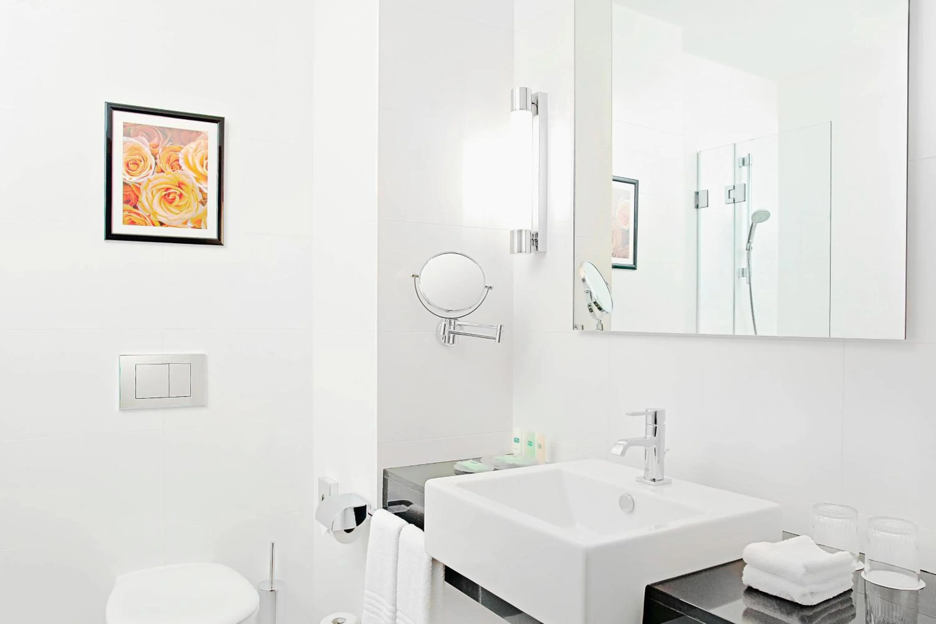 Bathroom in Courtyard by Marriott Budapest City Center