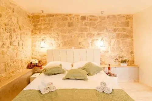 Deluxe Room (2 Adults + 1 Child) in Stone house luxury rooms Deluxe Room (2 Adults + 1 Child) in Stone house luxury rooms