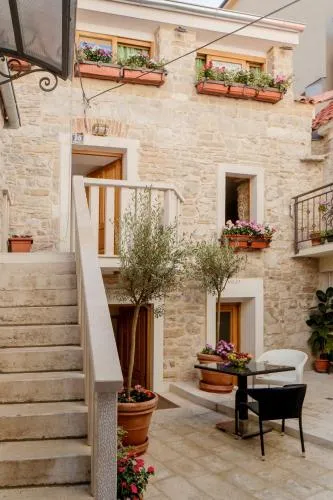 Stone house luxury rooms