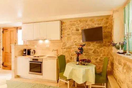 Deluxe Room (2 Adults + 1 Child) in Stone house luxury rooms Deluxe Room (2 Adults + 1 Child) in Stone house luxury rooms