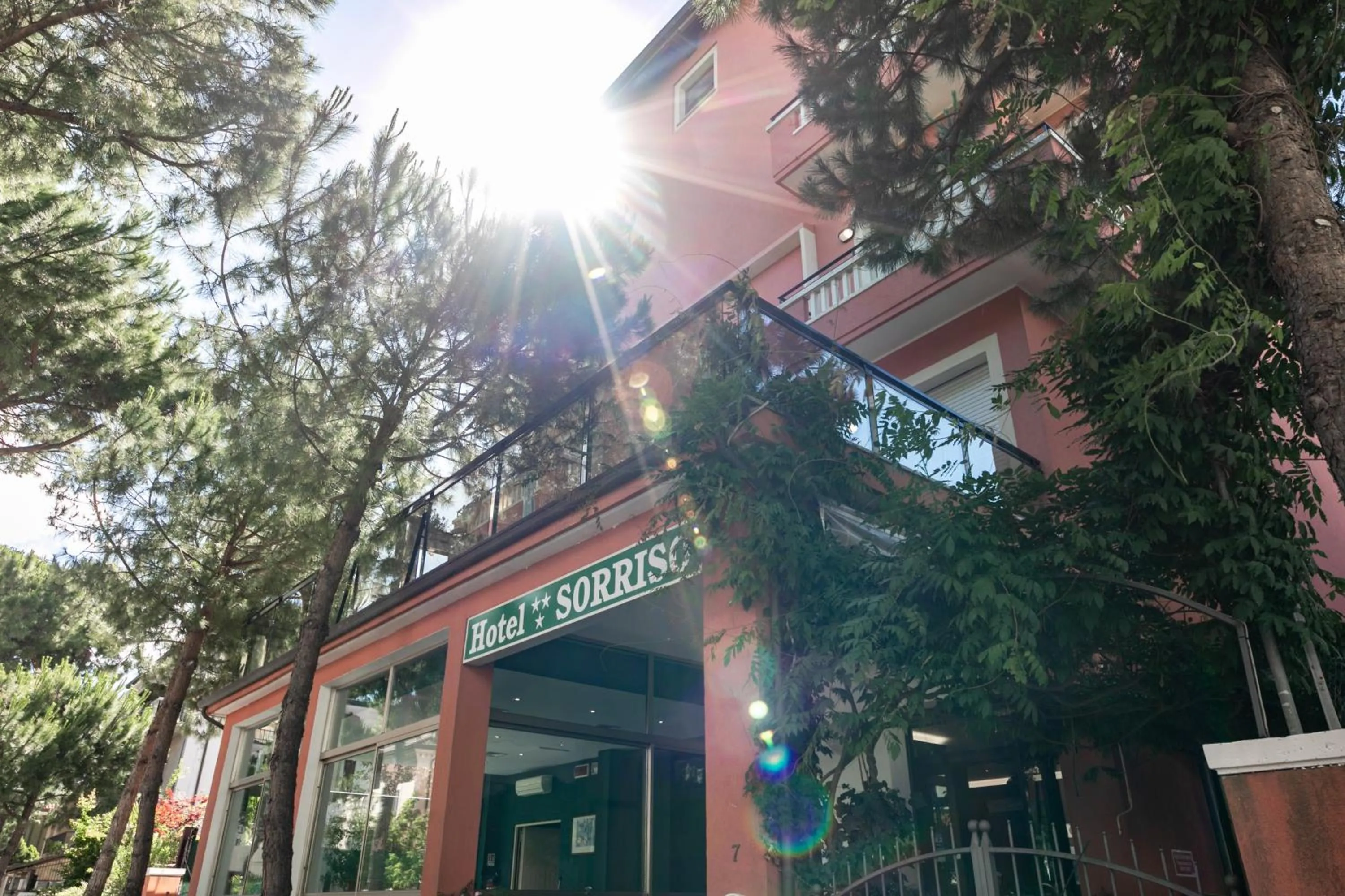 Property building in Hotel Sorriso