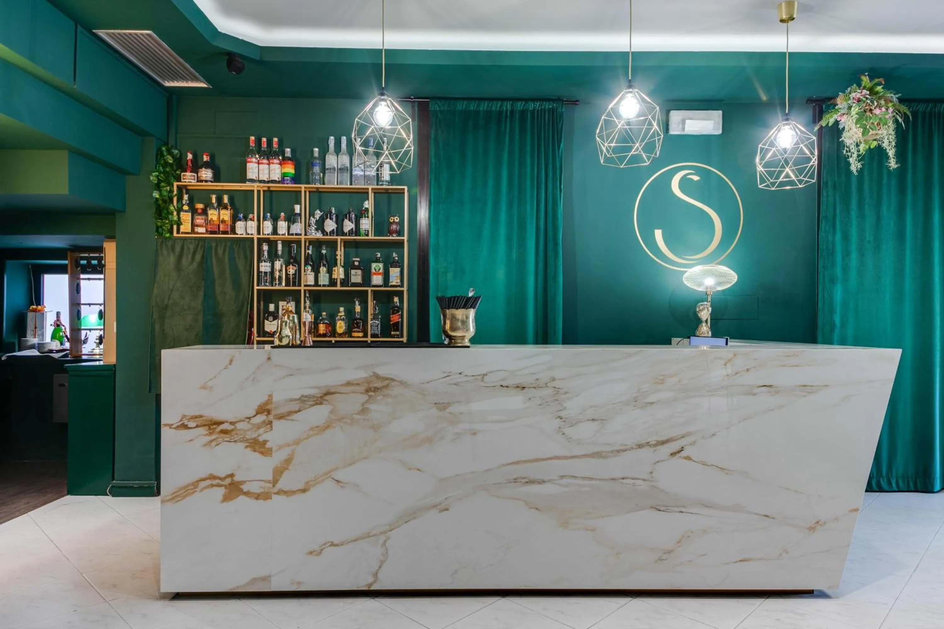 Property logo or sign in Hotel Sorriso