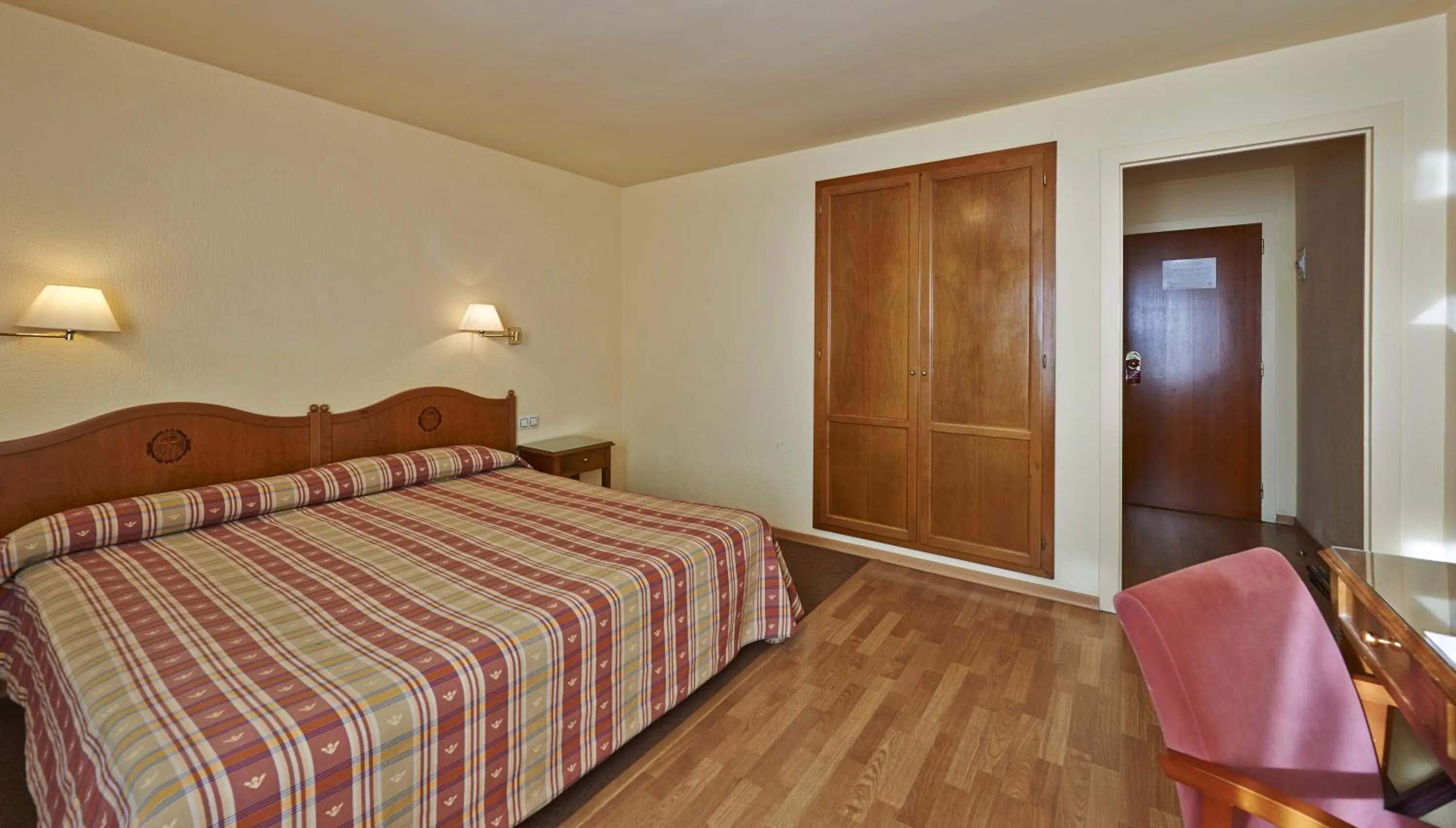 Decorative detail, Bed in Hotel Abat Cisneros Montserrat