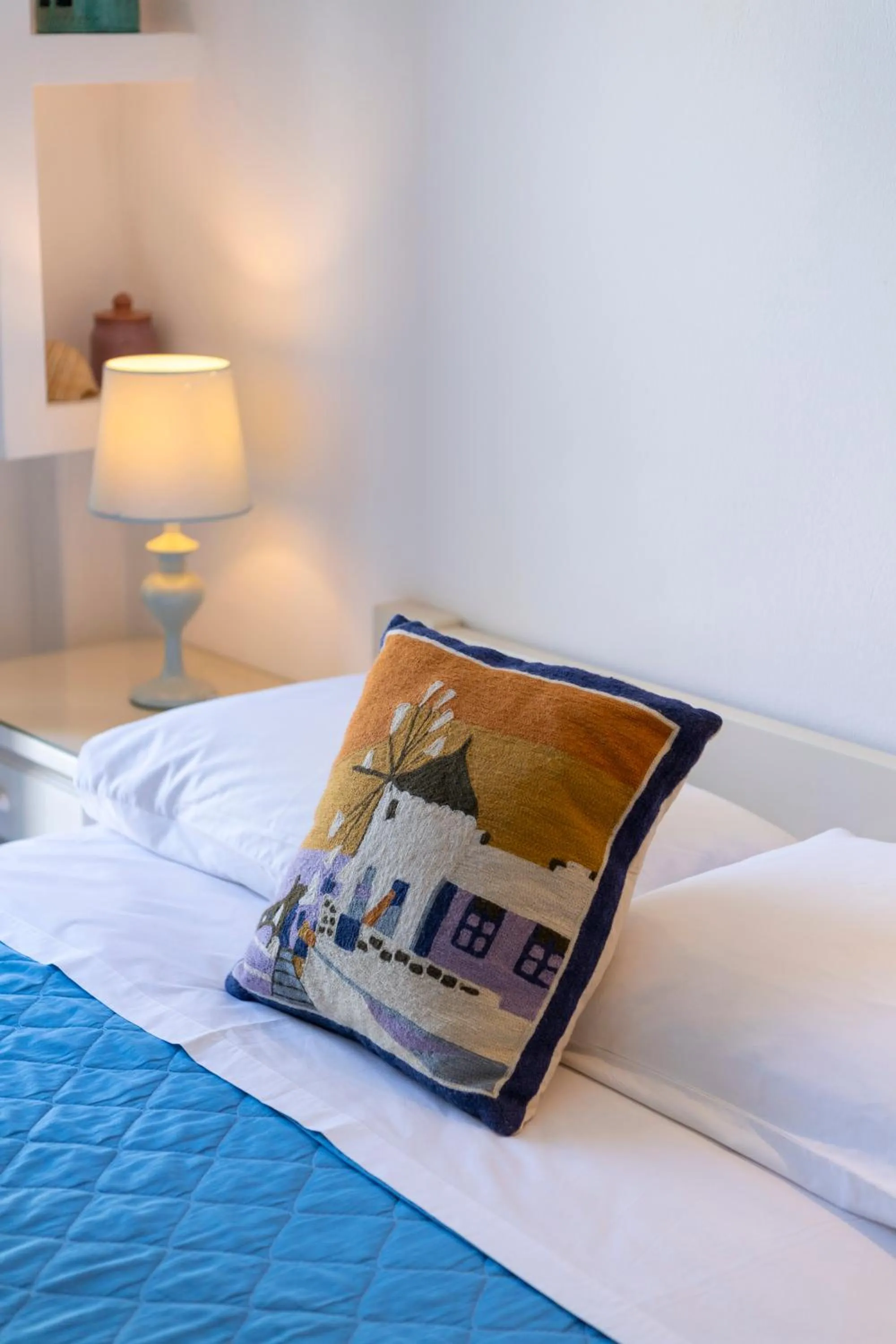 Bed in Margarita Studios