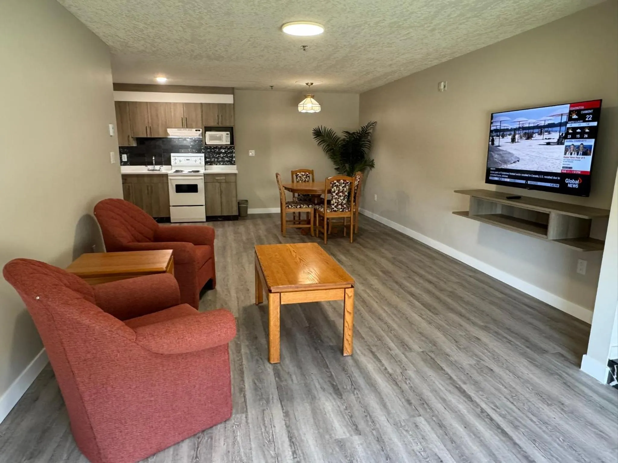 Living room in Western Budget Motel Leduc #3