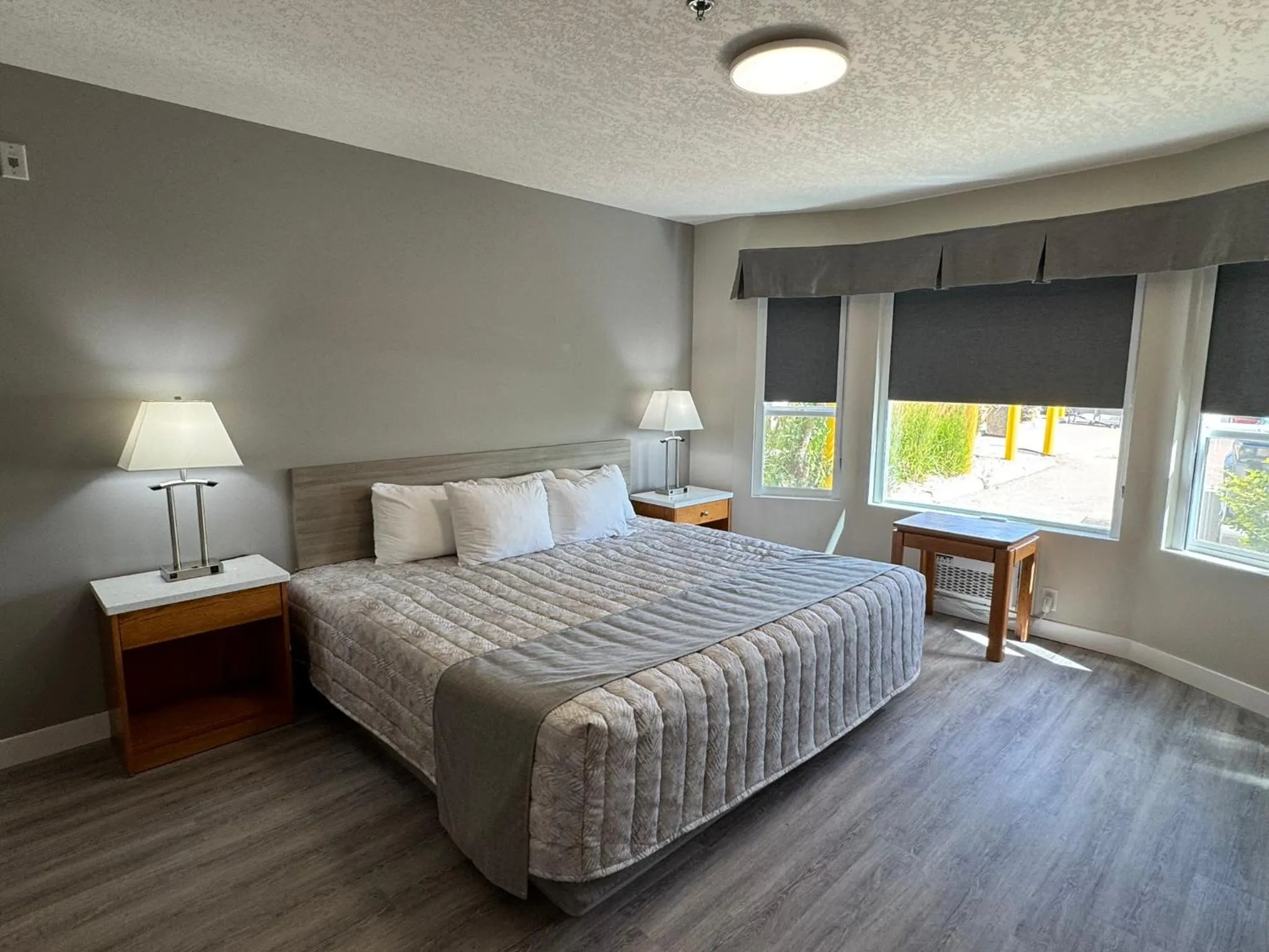 Bedroom, Bed in Western Budget Motel Leduc #3