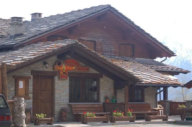 Facade/entrance in Hotel Ristoro Vagneur