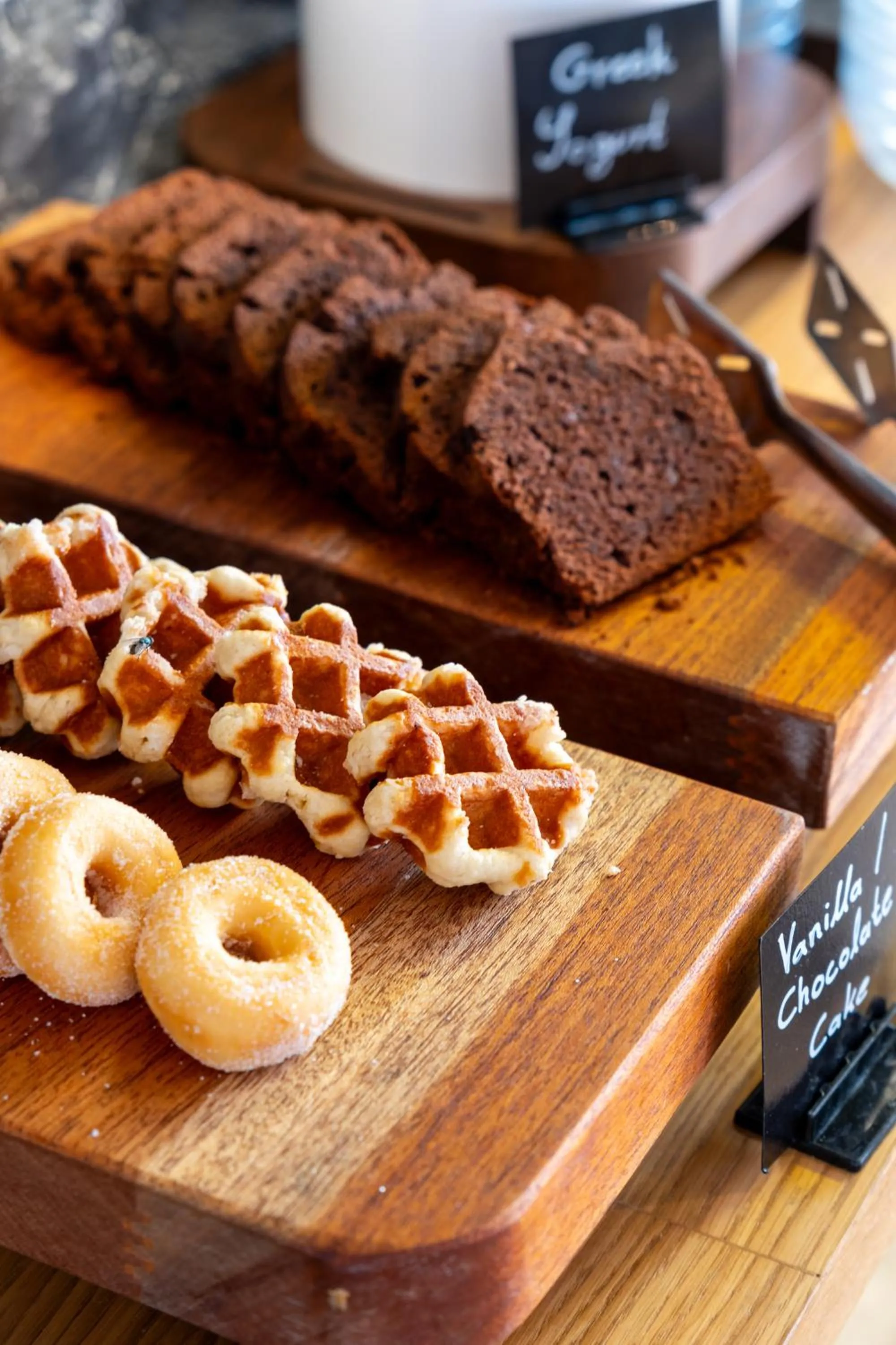 Breakfast in Amaze Suites