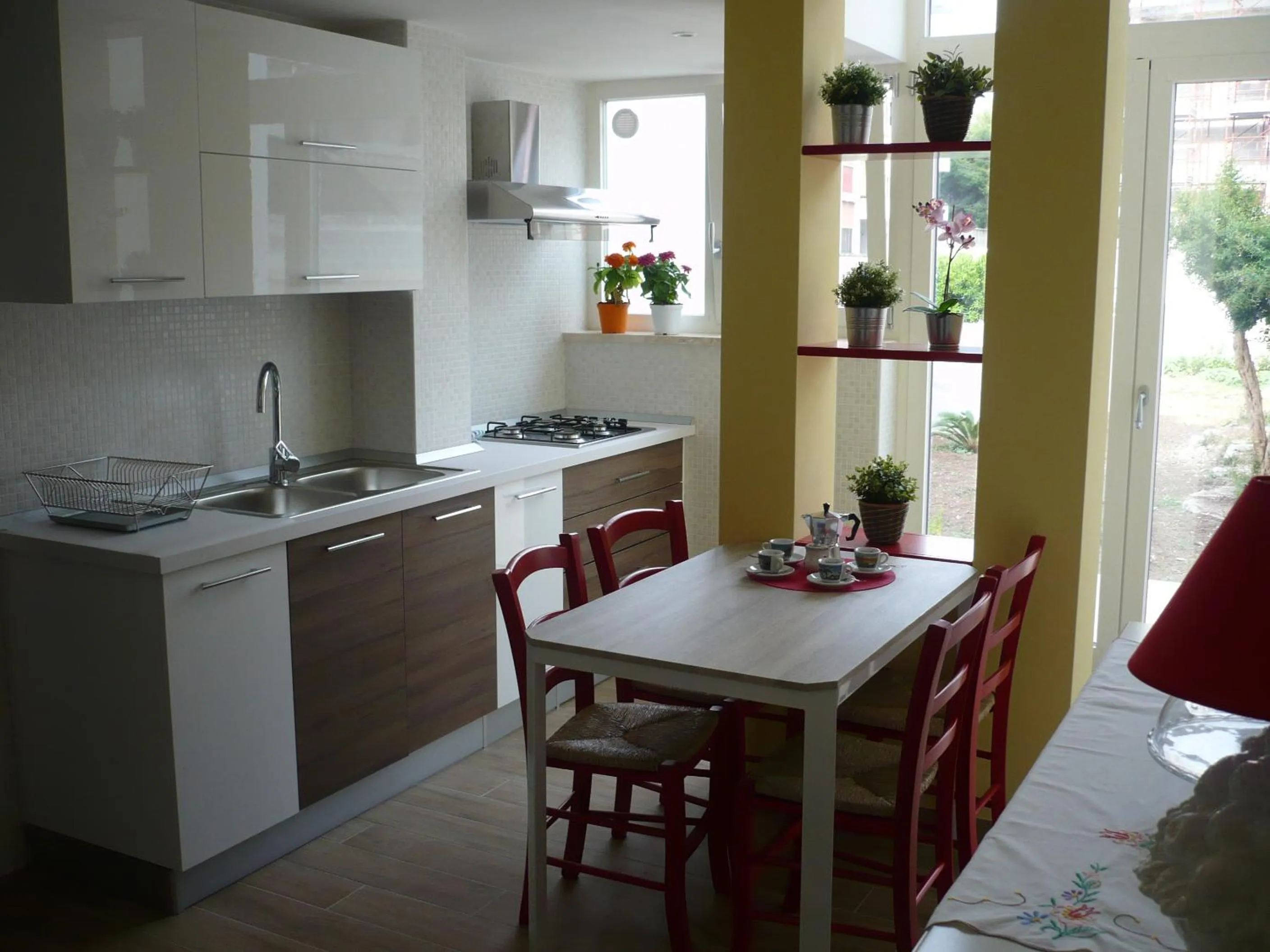 Communal kitchen in B&B Excelsior