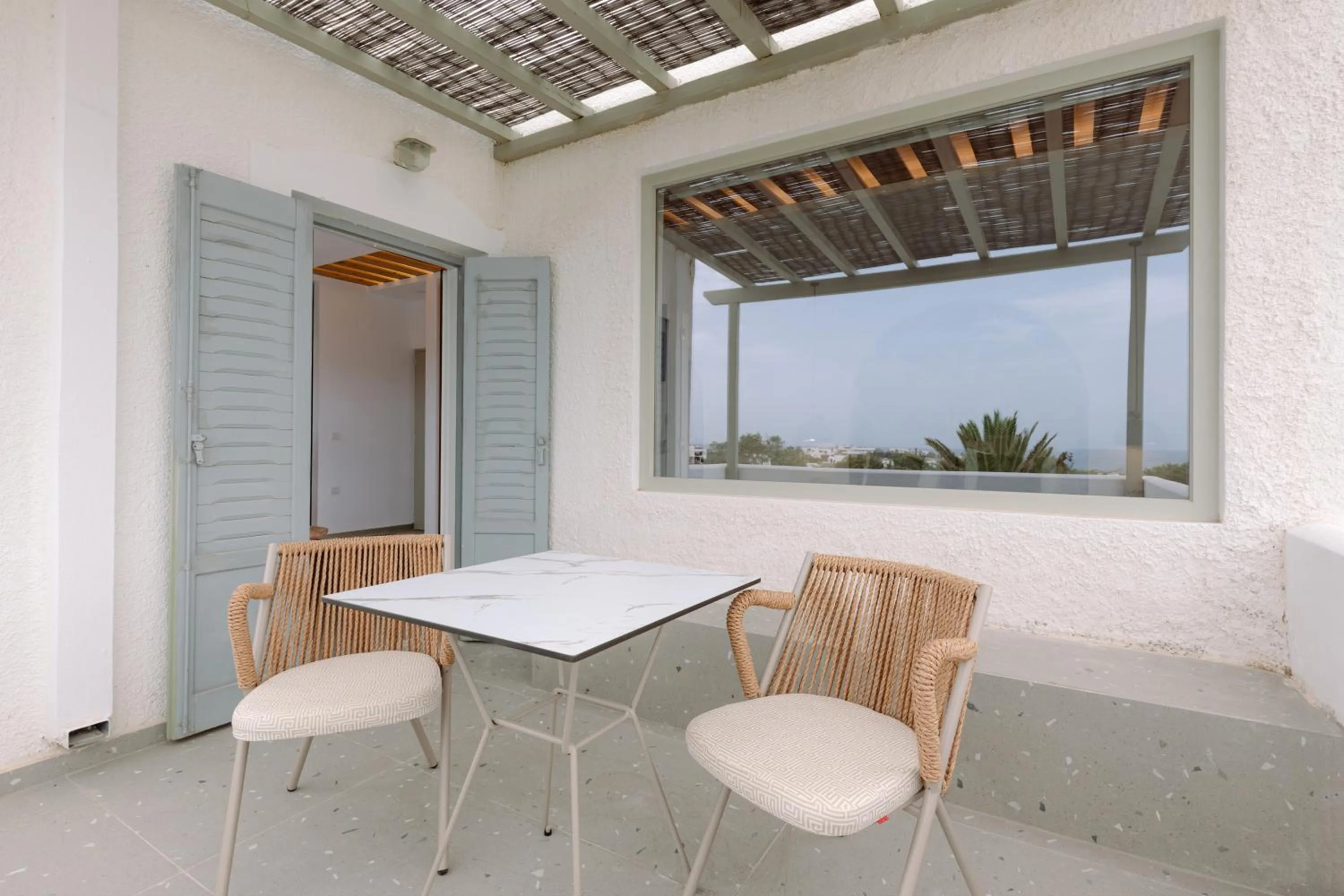 Balcony/Terrace in Pnoi Hotel