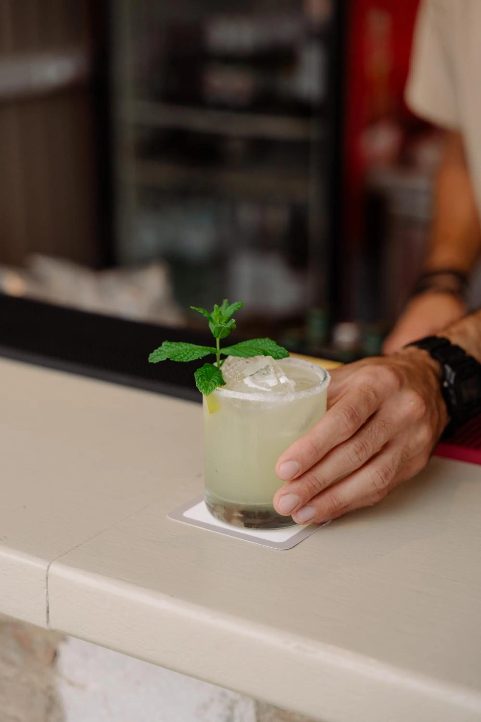 Lounge or bar in Pnoi Hotel