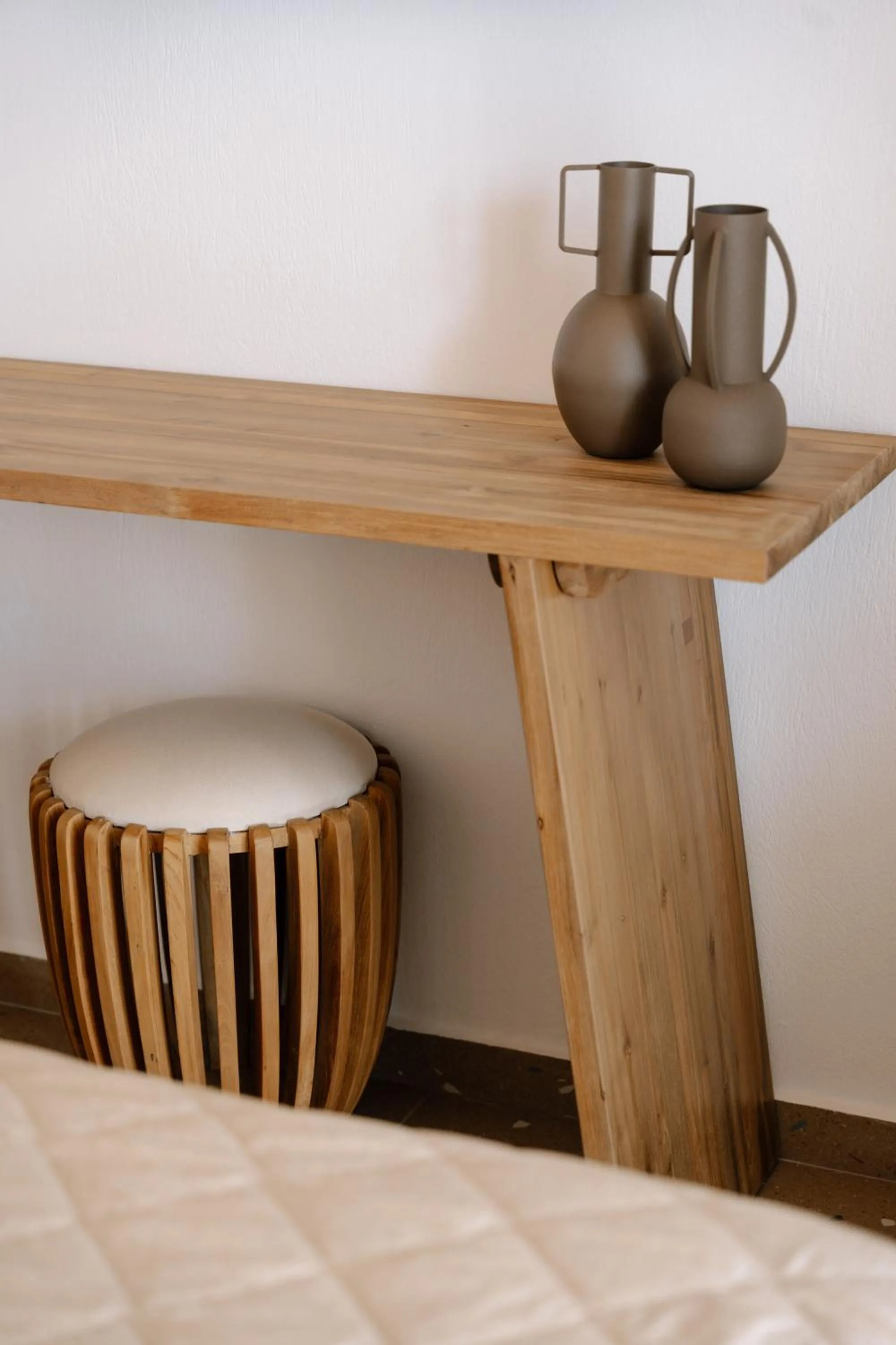 Decorative detail, Bed in Pnoi Hotel