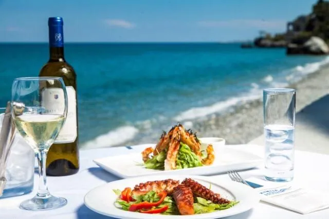 Lunch in Kymata Hotel