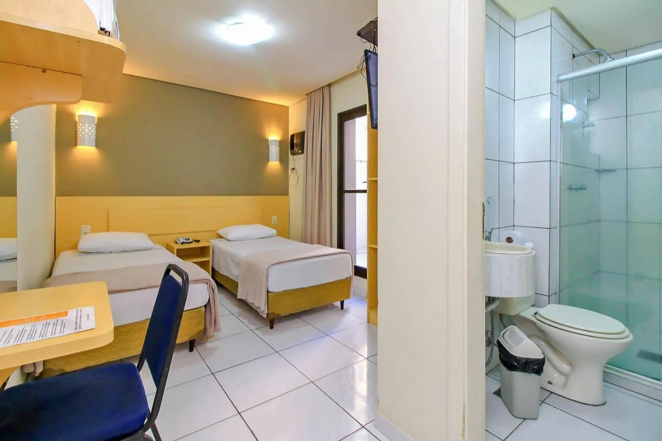 Shower in Coral Express, próximo a Hospital Mae de Deus, IPIRANGA Instituto de Cardiologia