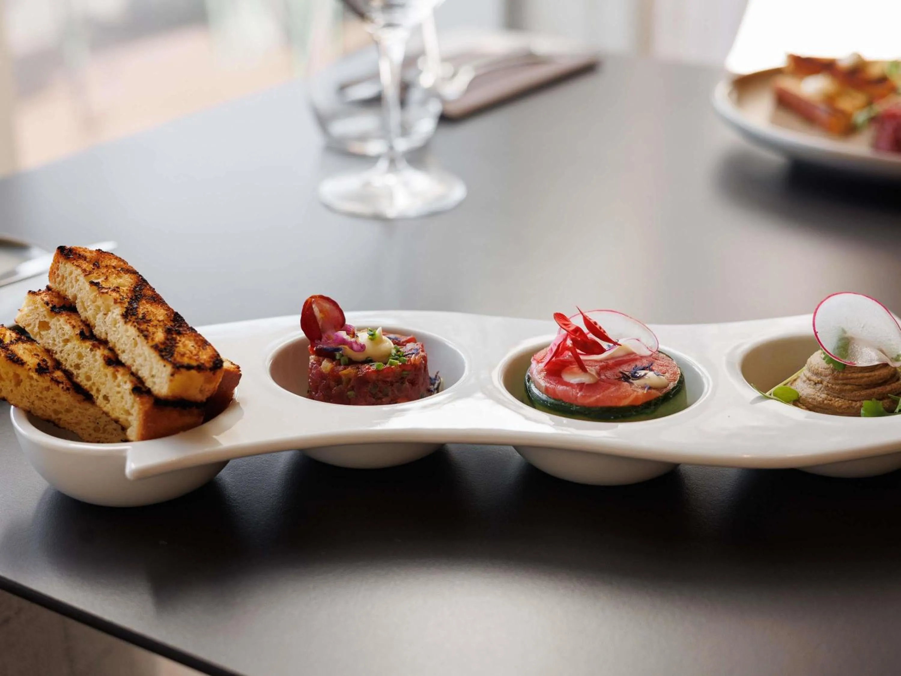 Lounge or bar in Mercure Tallinn