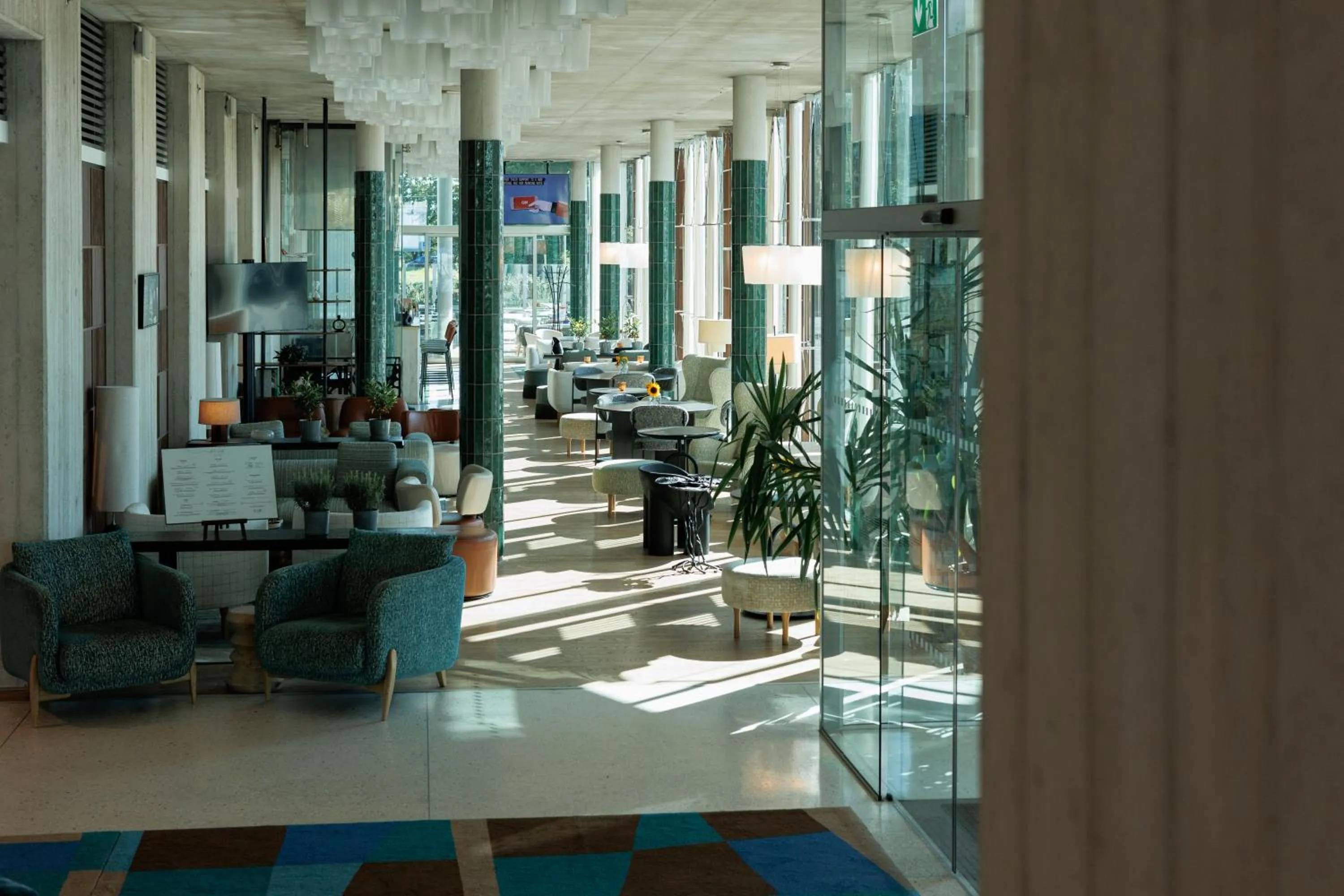 Lobby or reception in Mercure Tallinn