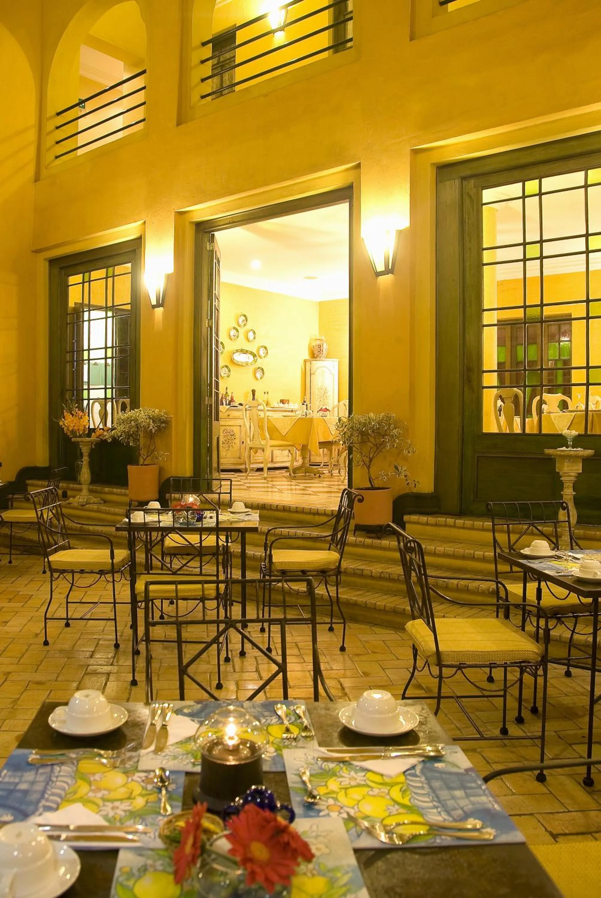 Meals in Hotel De La Opera