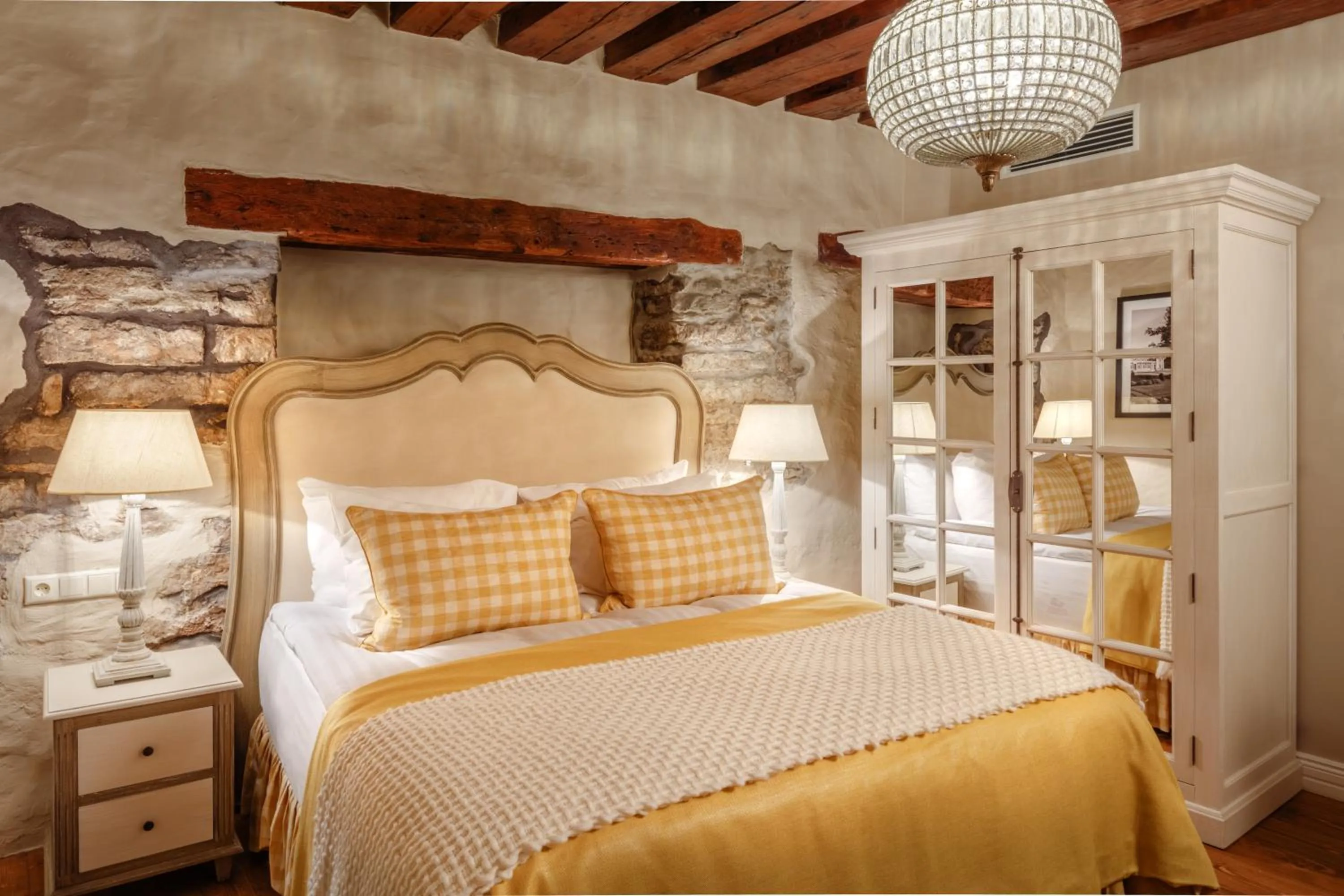 Photo of the whole room, Bed in Schlössle Hotel - Small Luxury Hotels of the World