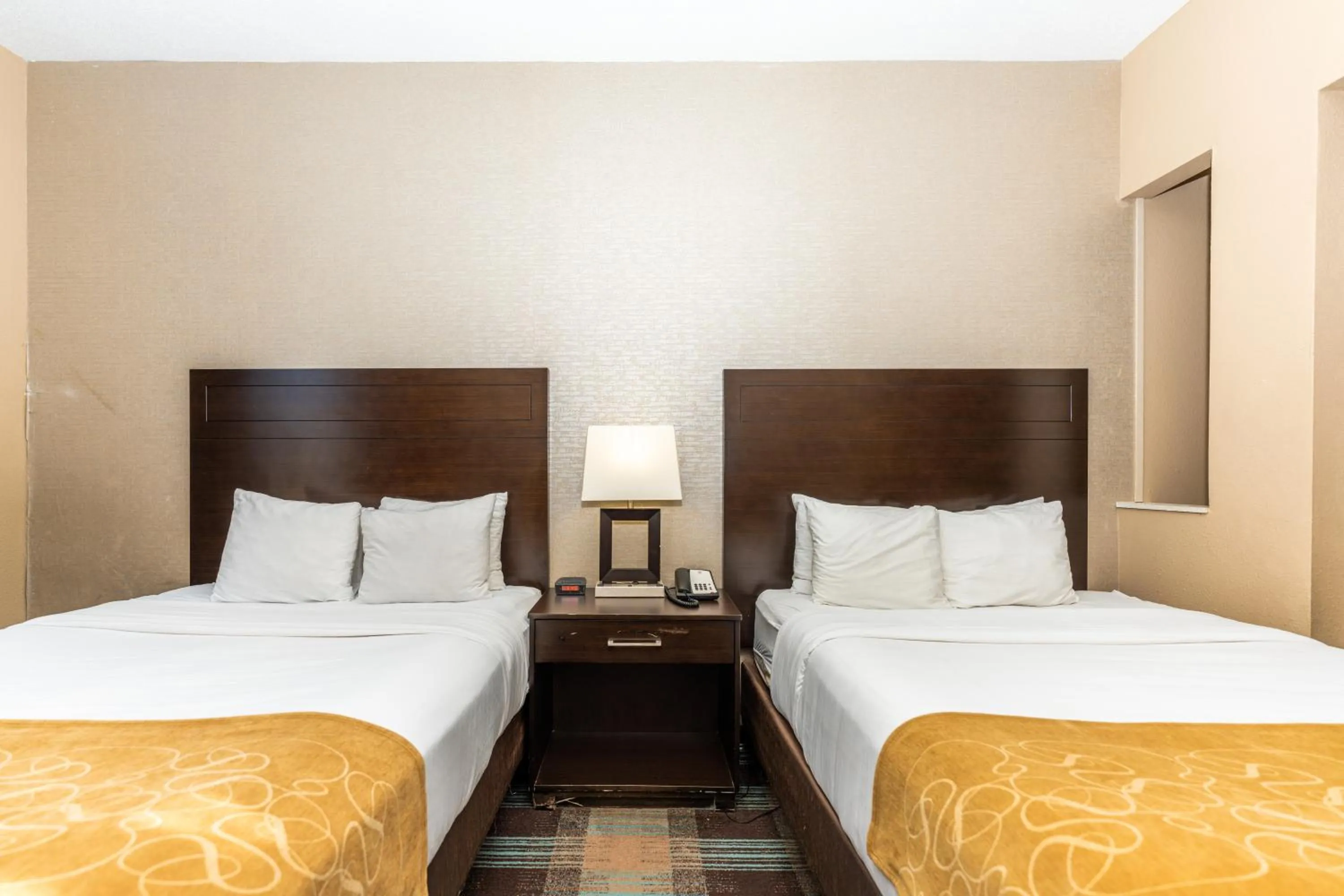 Bed in Comfort Suites Houston West at Clay Road