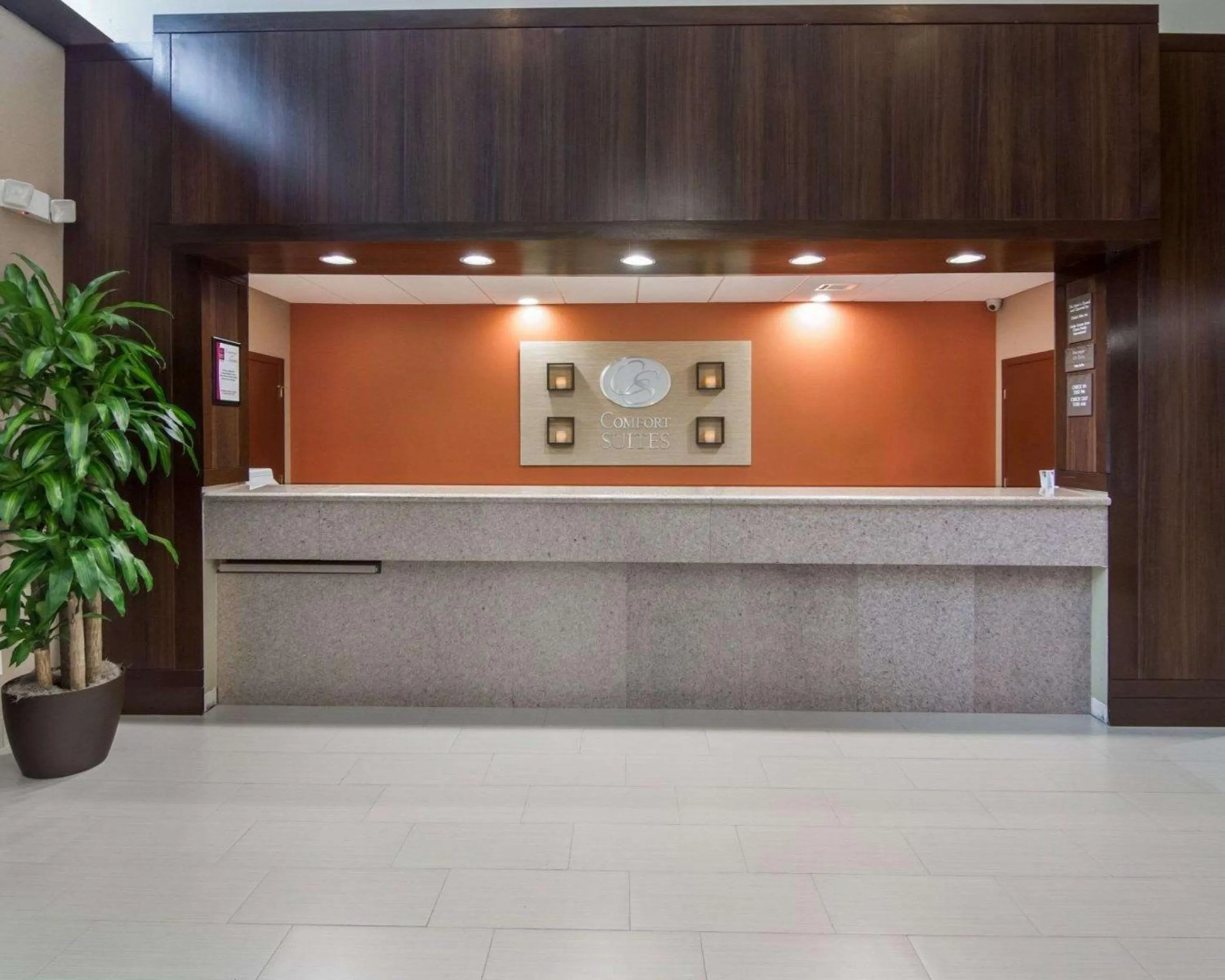 Lobby or reception in Comfort Suites Houston West at Clay Road