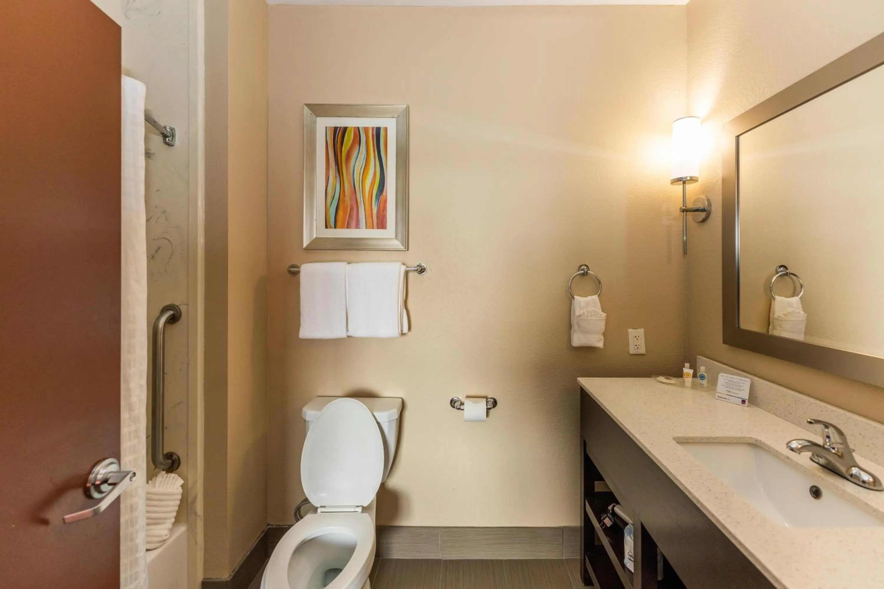Bathroom in Comfort Suites Houston West at Clay Road