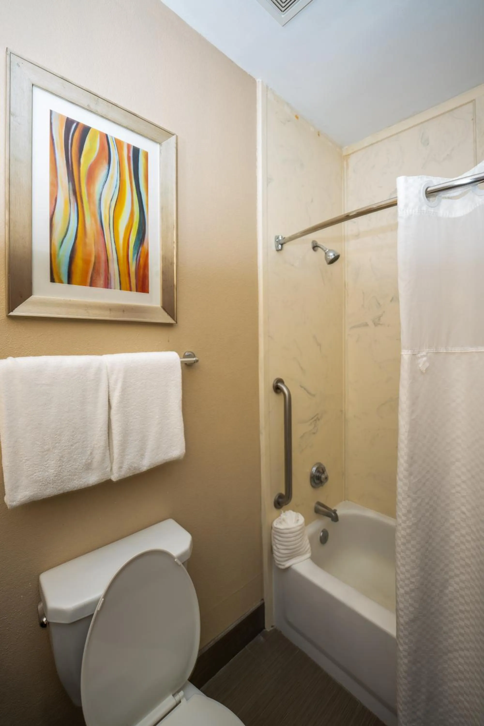Bathroom in Comfort Suites Houston West at Clay Road
