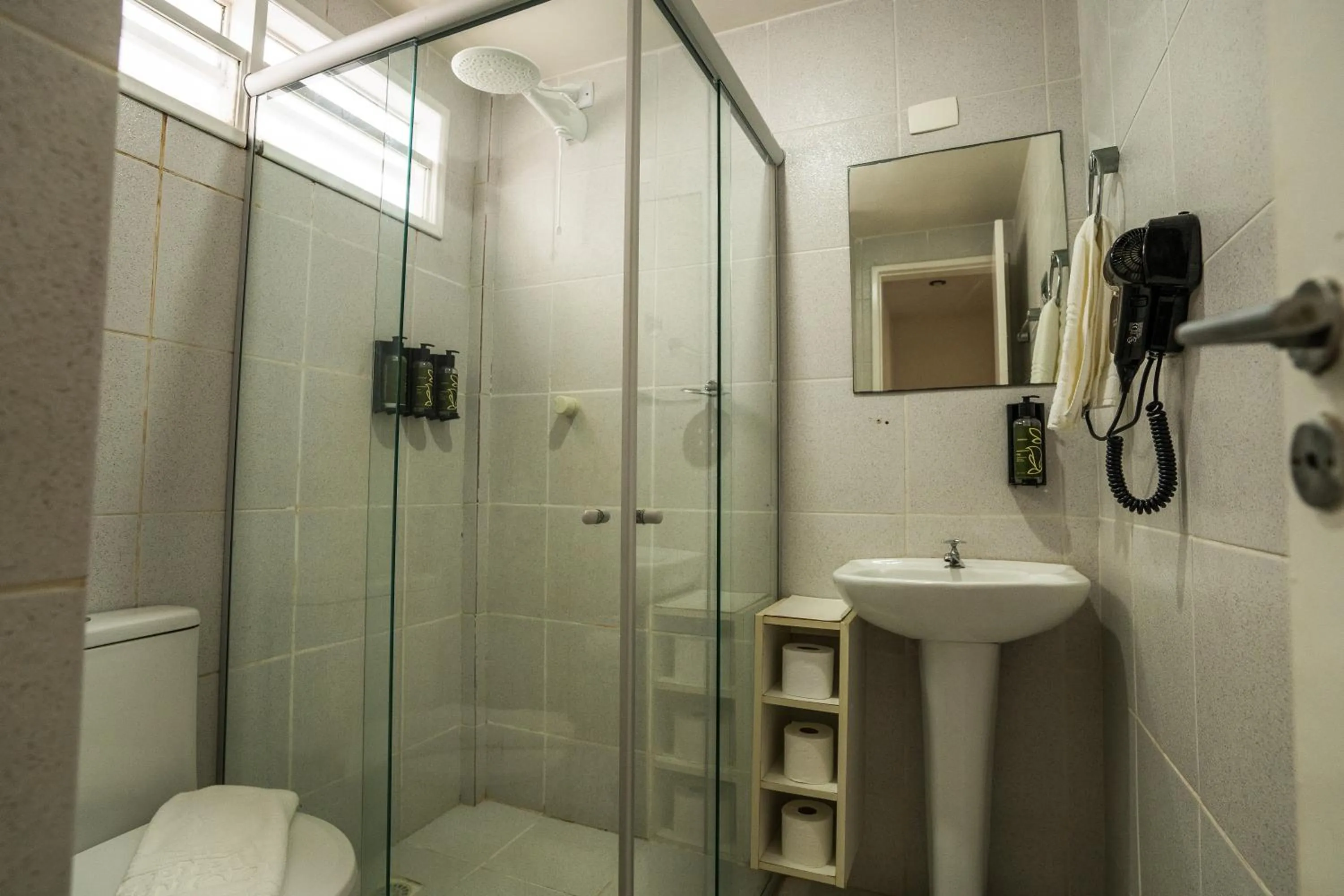 Shower in Hotel Pipa Atlântico