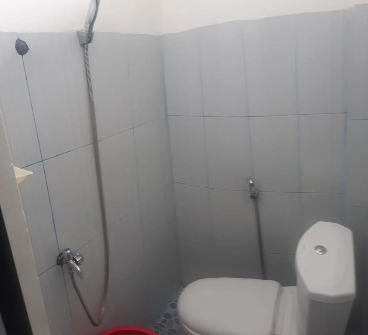 Bathroom in Losmen Ibu Hj. Tarjo