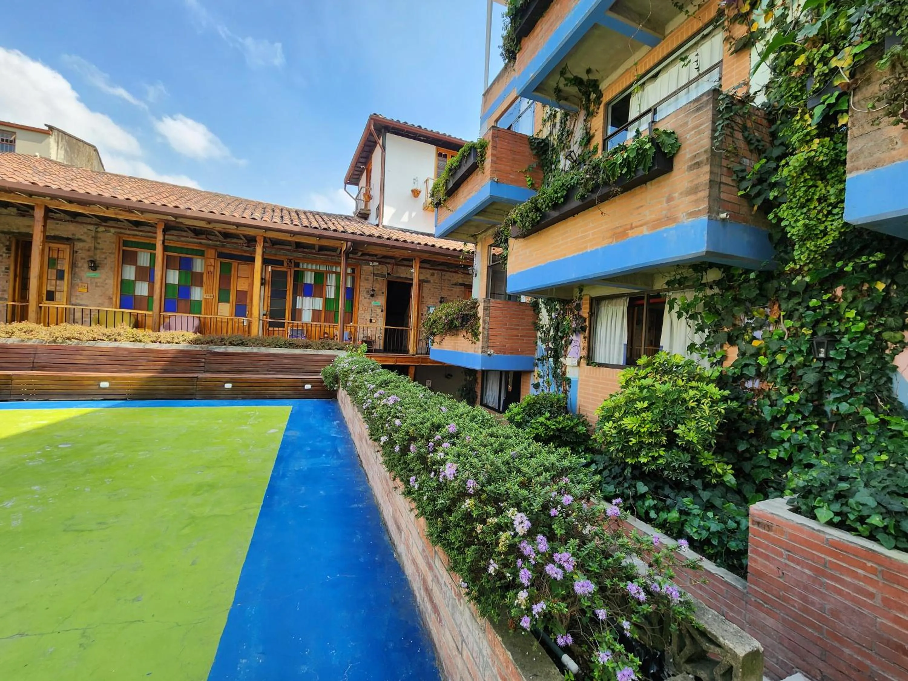 Area and facilities in Socialtel Candelaria Bogotá