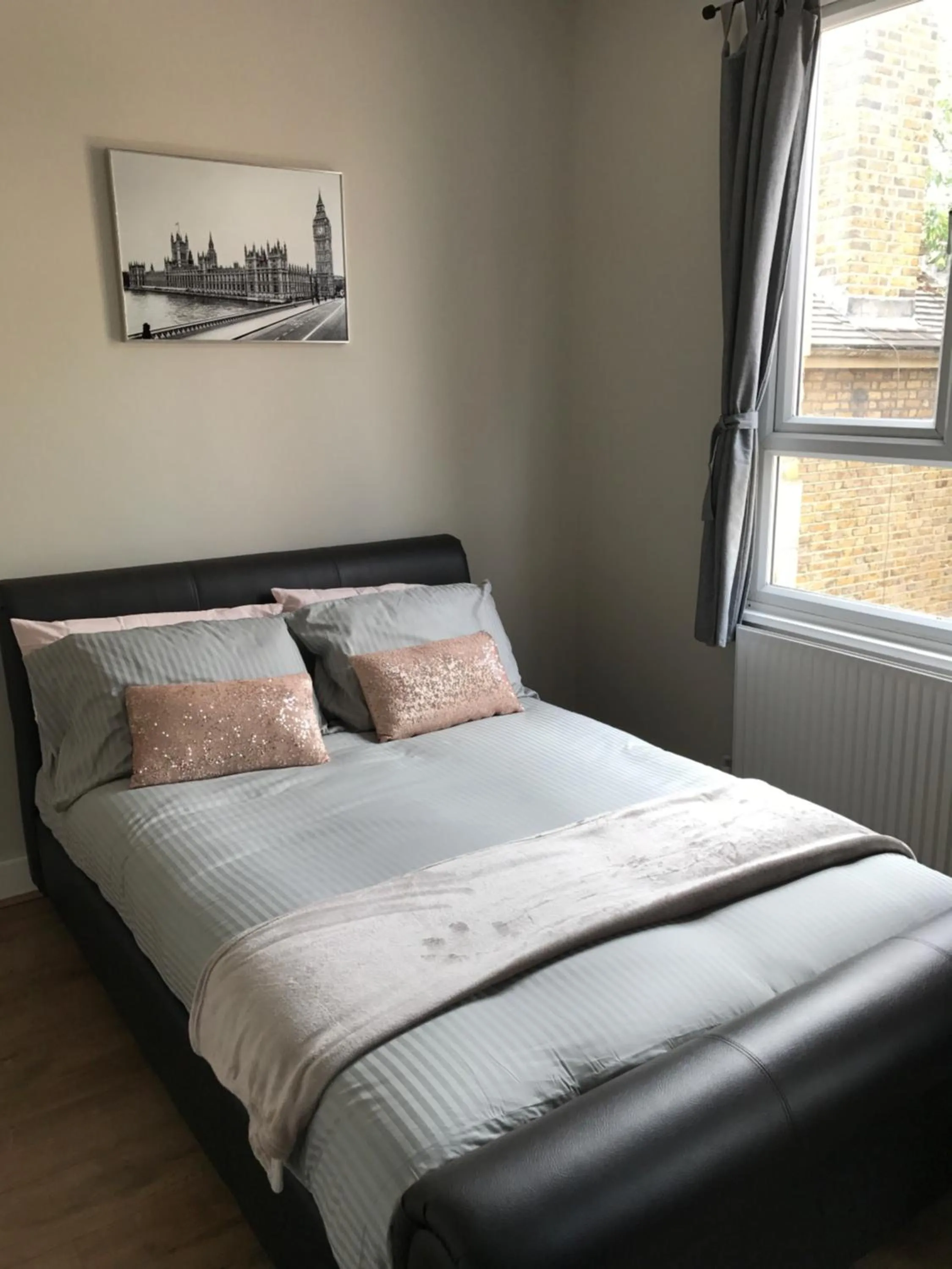 Bedroom in Turnpike House