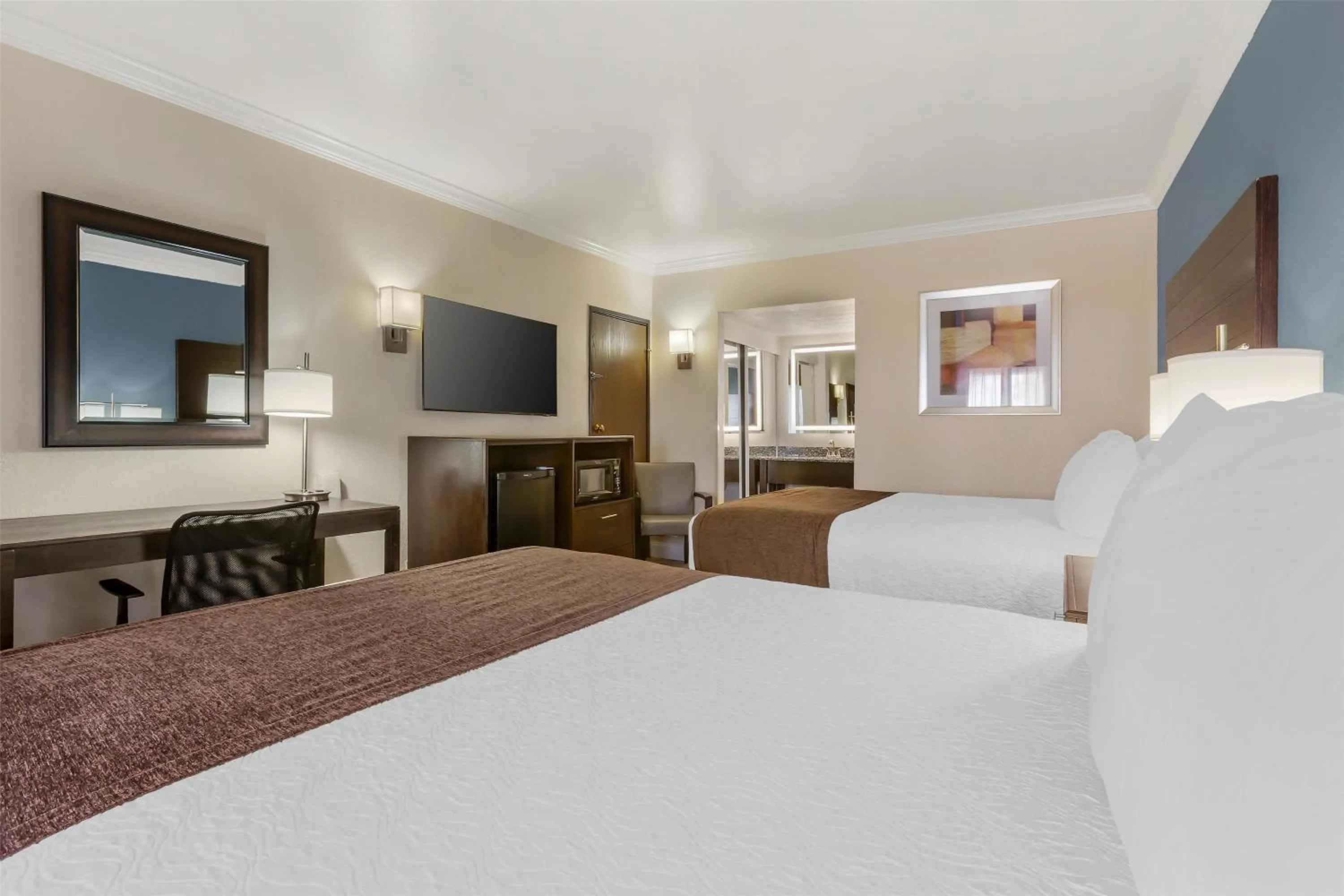 Bedroom, Bed in Best Western InnSuites Tucson Foothills Hotel & Suites