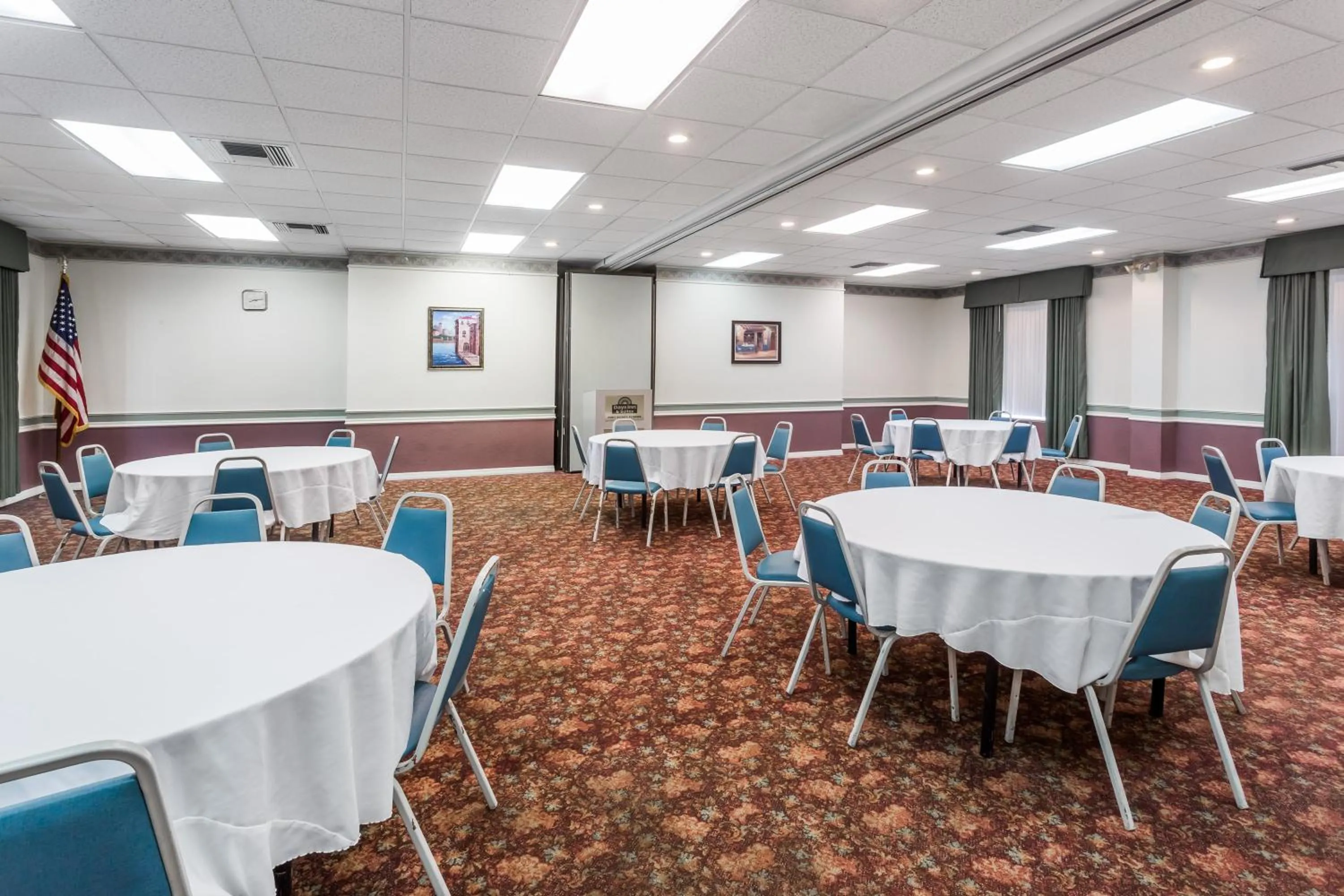 Meeting/conference room in Days Inn & Suites by Wyndham Port Richey