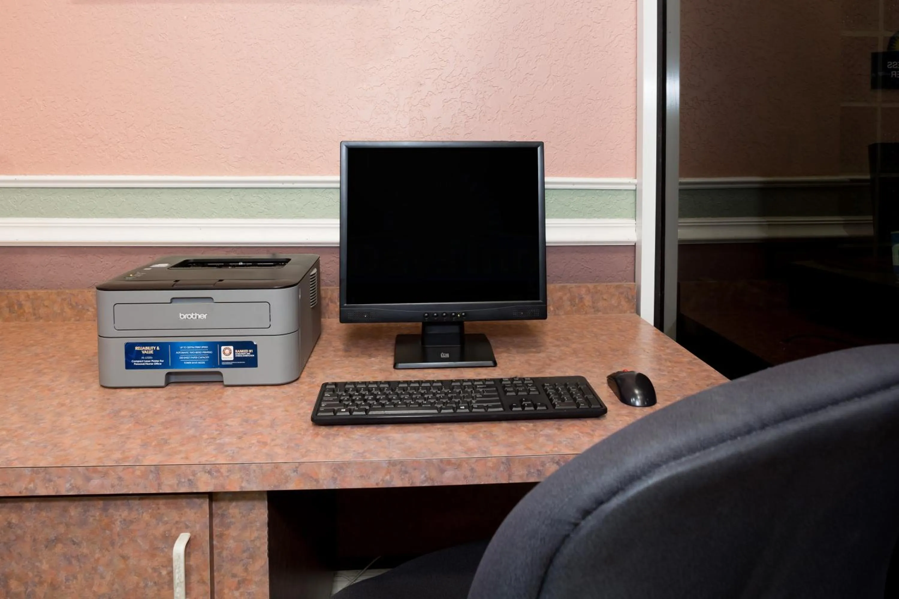 Business facilities in Days Inn & Suites by Wyndham Port Richey