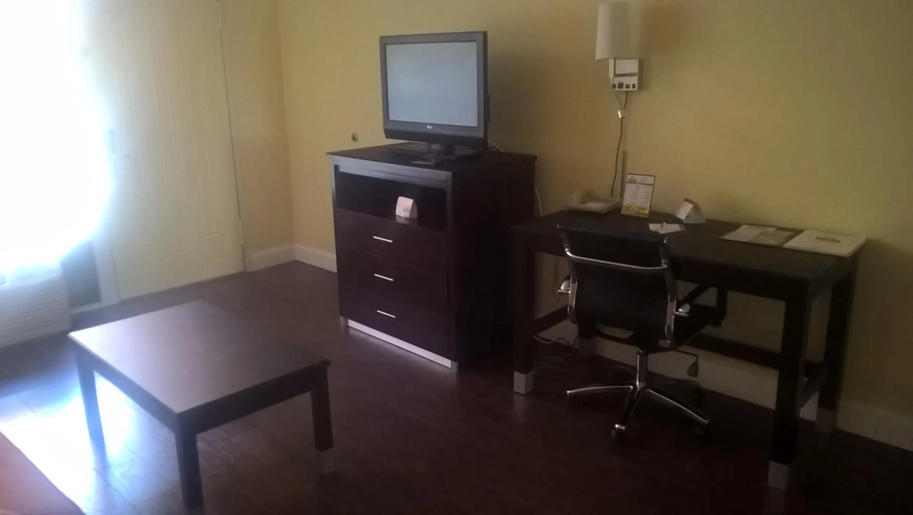 Decorative detail in Days Inn & Suites by Wyndham Port Richey