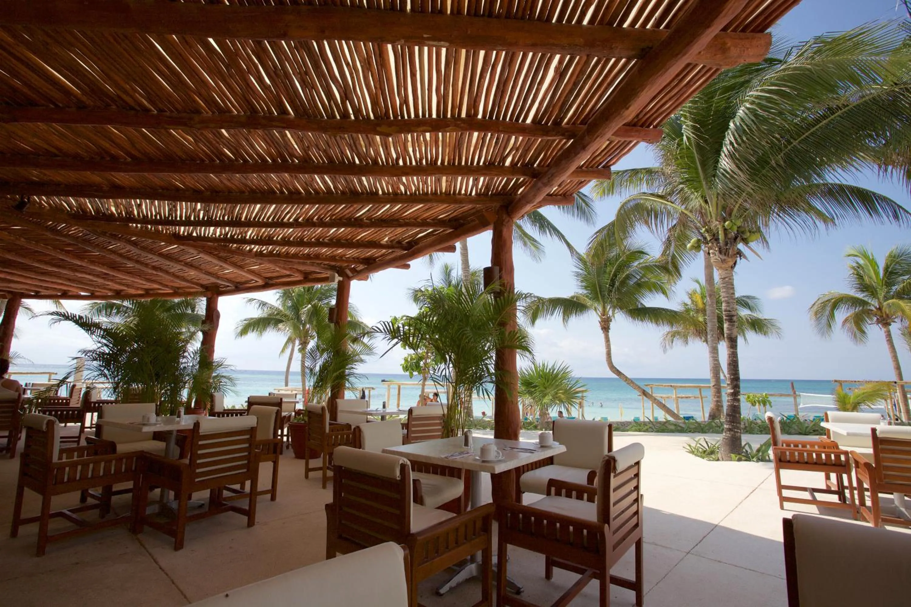 Food in Akumal Bay Beach & Spa Resort