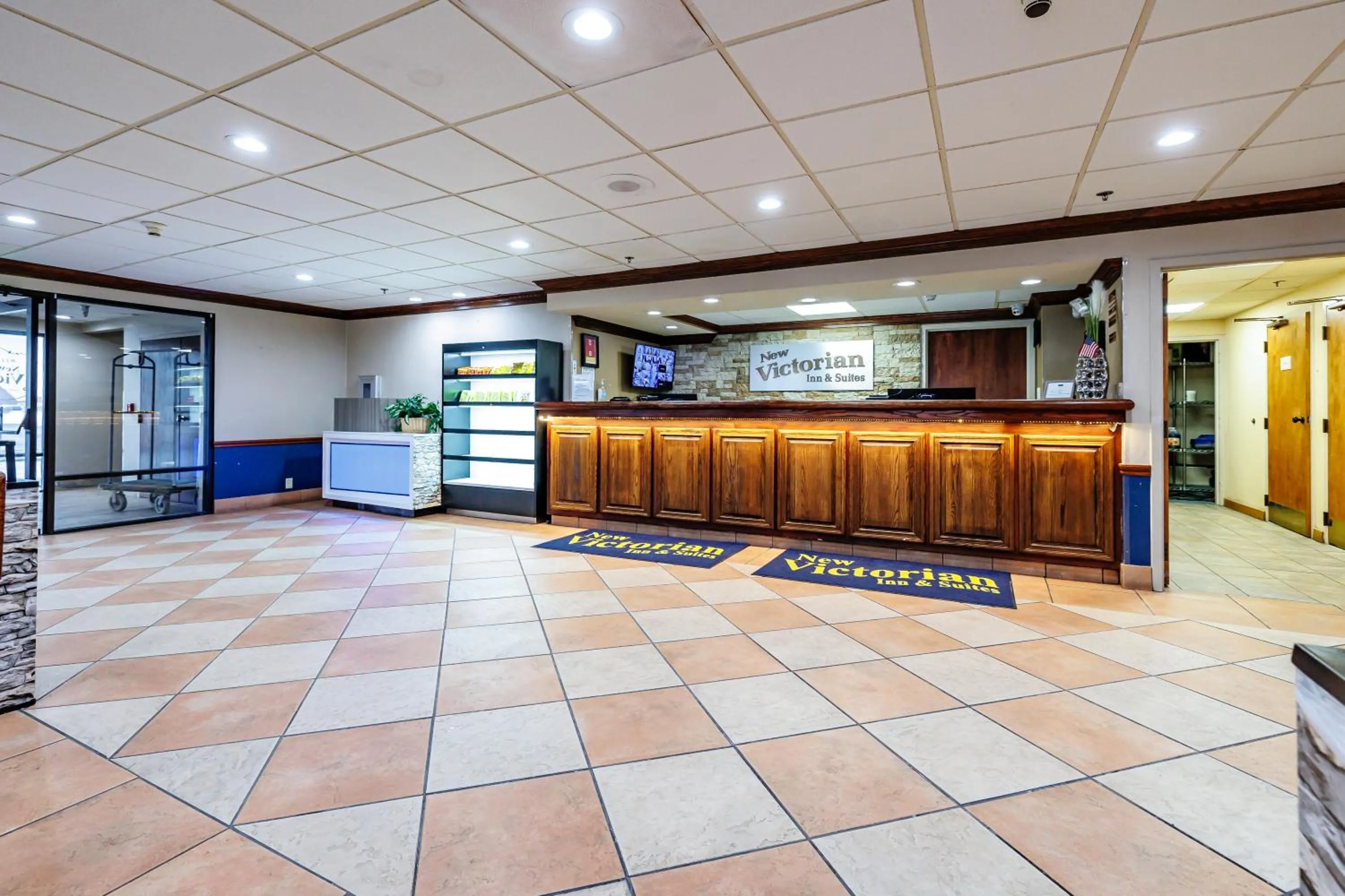 Lobby or reception in New Victorian Inn & Suites Omaha