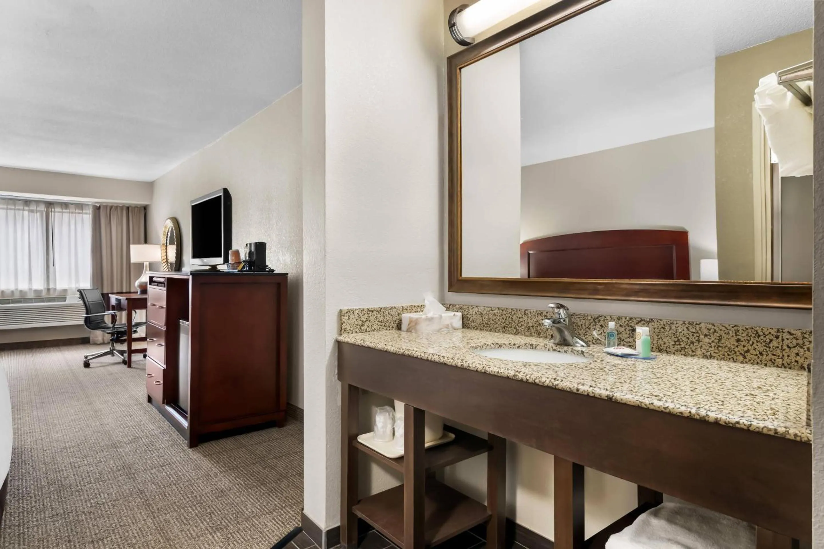 Bedroom in Comfort Inn & Suites North East