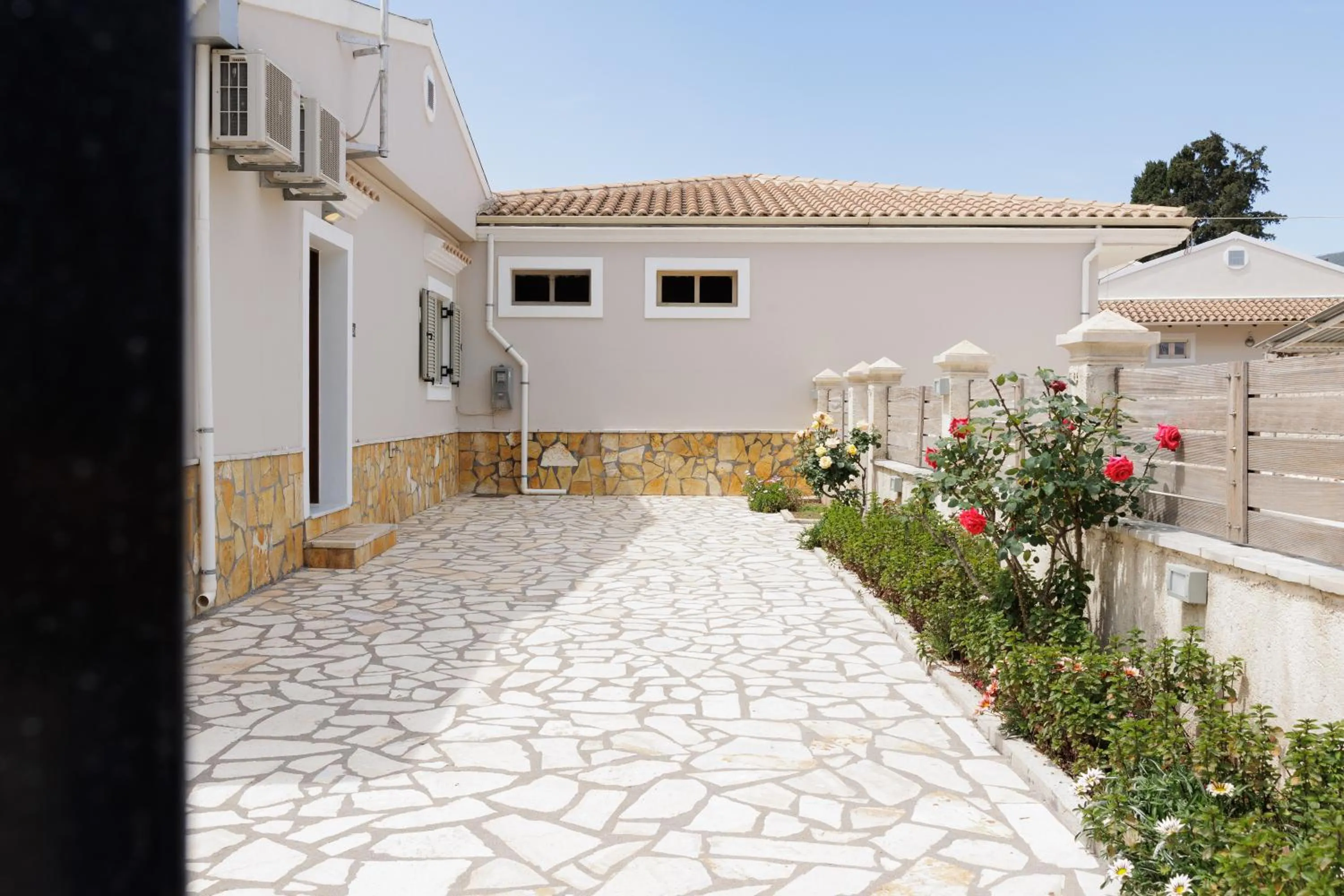 Property building in Santos Luxury Apartments