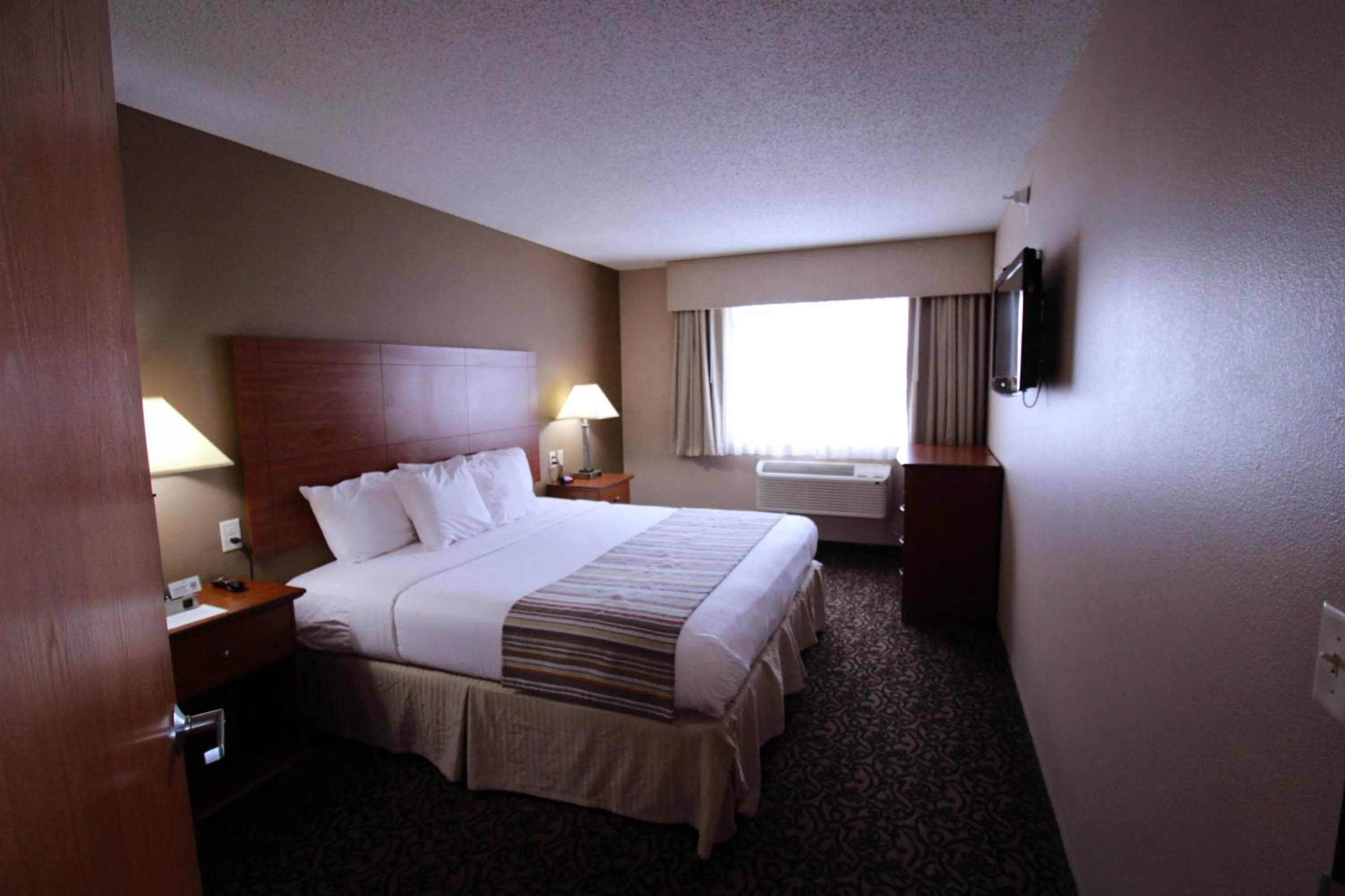 Bedroom, Bed in Canby Inn and Suites
