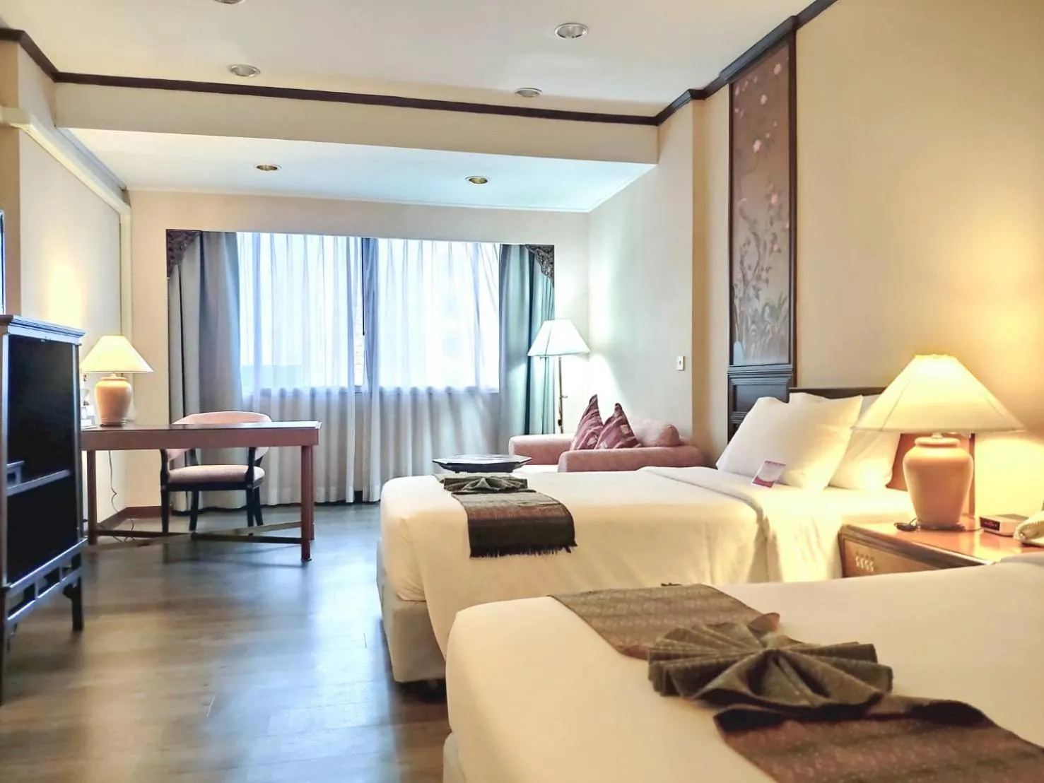 Bed in Chiang Mai Orchid Hotel