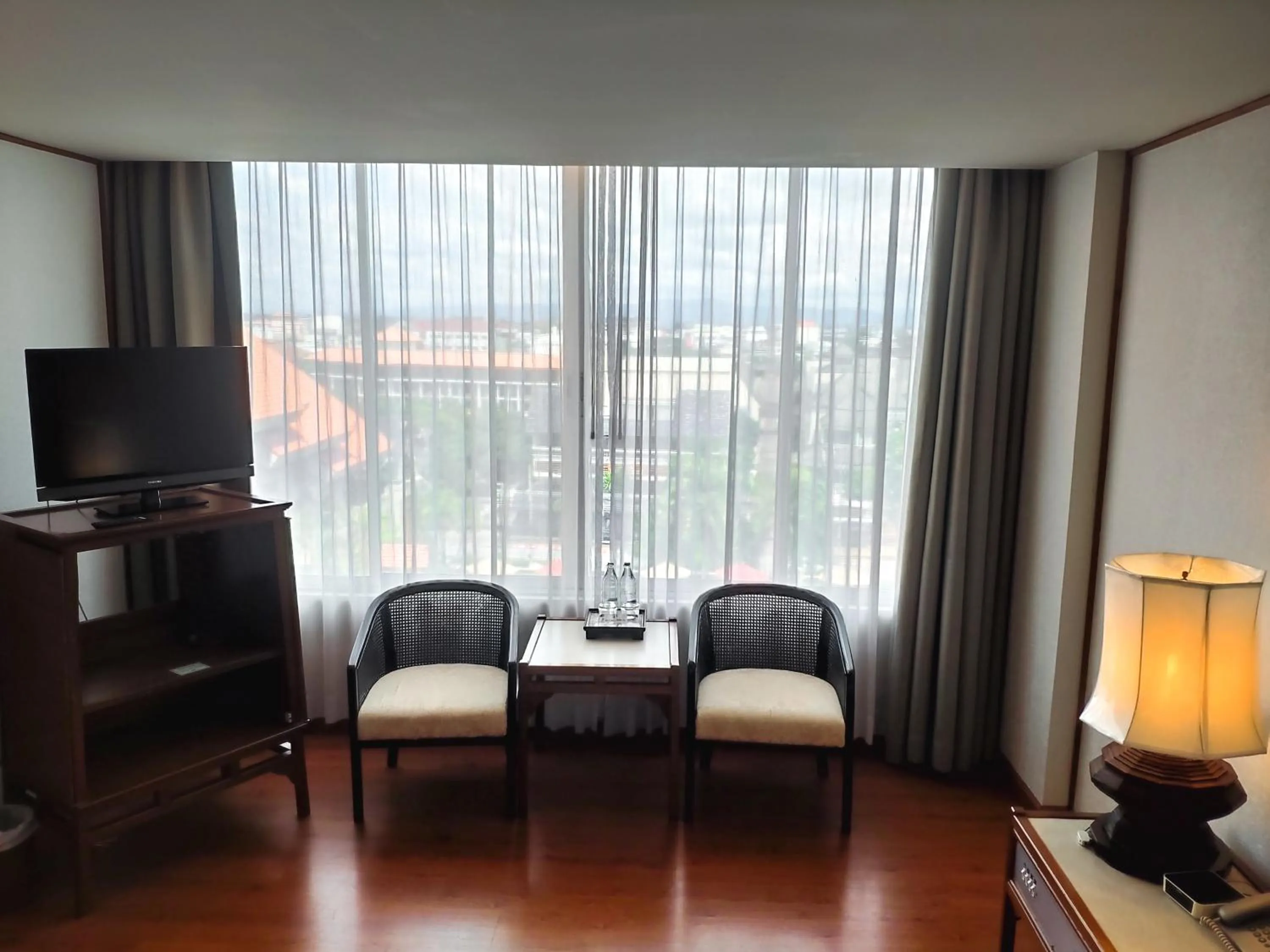 Living room in Chiang Mai Orchid Hotel