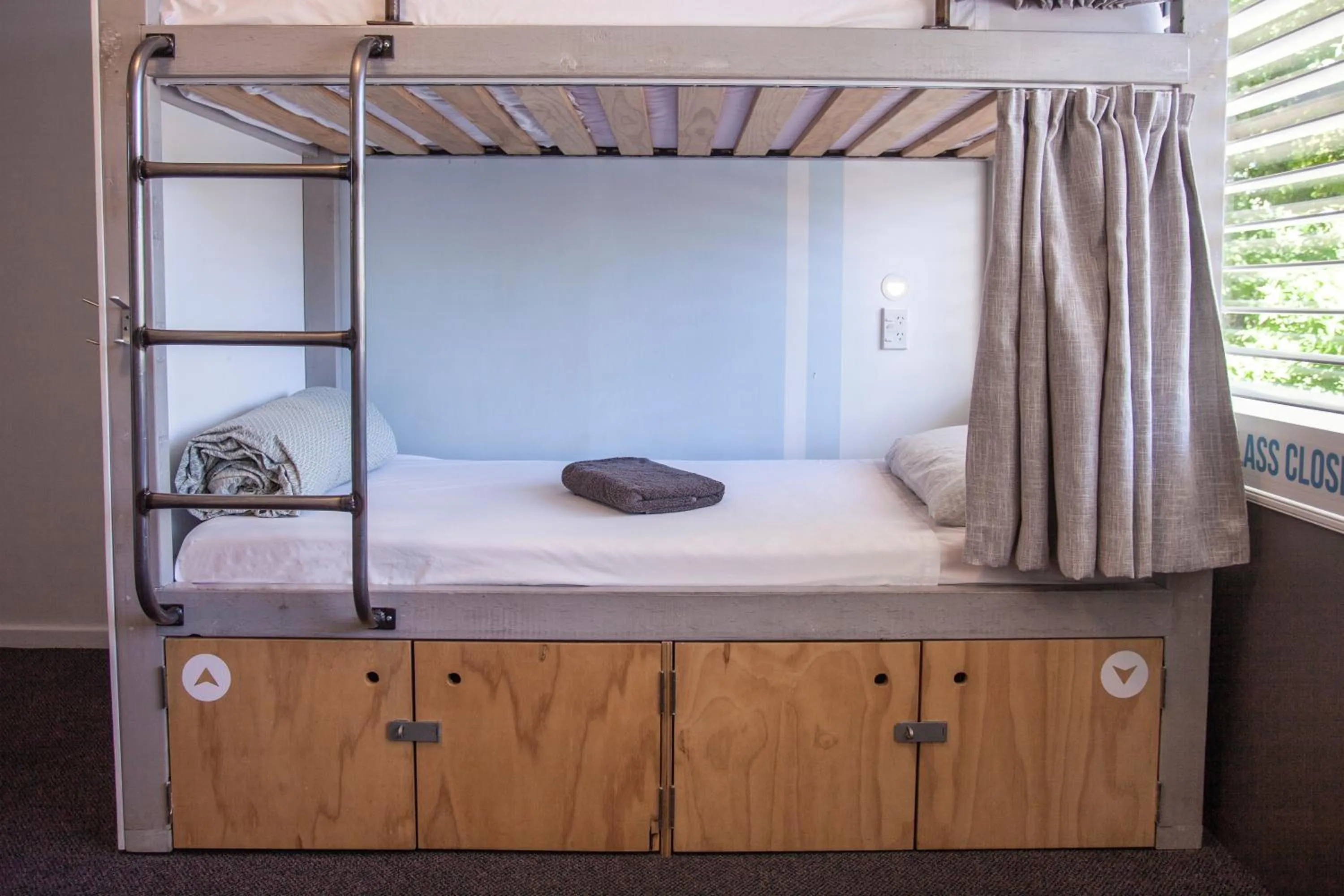 Bed in Absoloot Hostel Queenstown