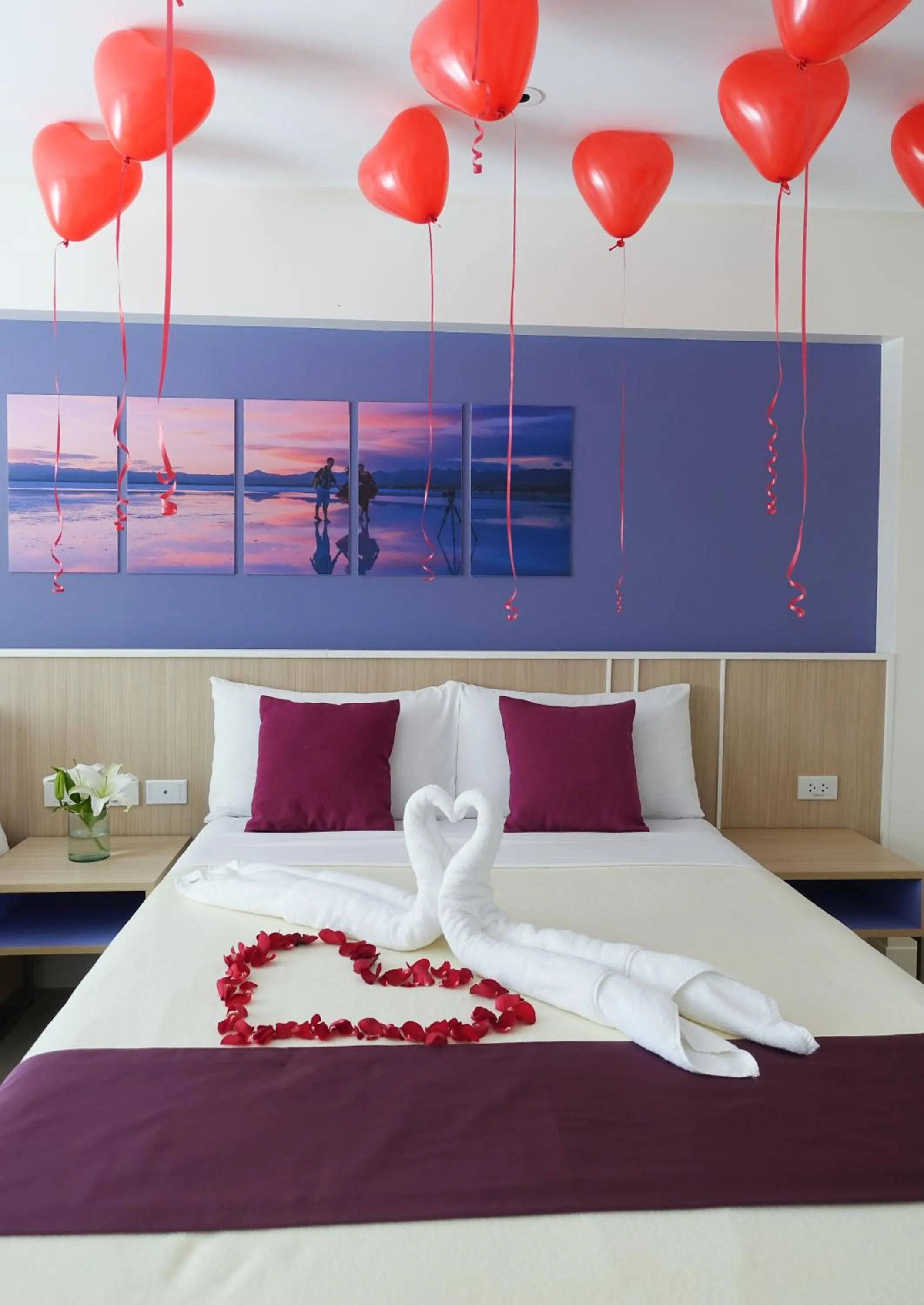 Bed in Patio Pacific Resort