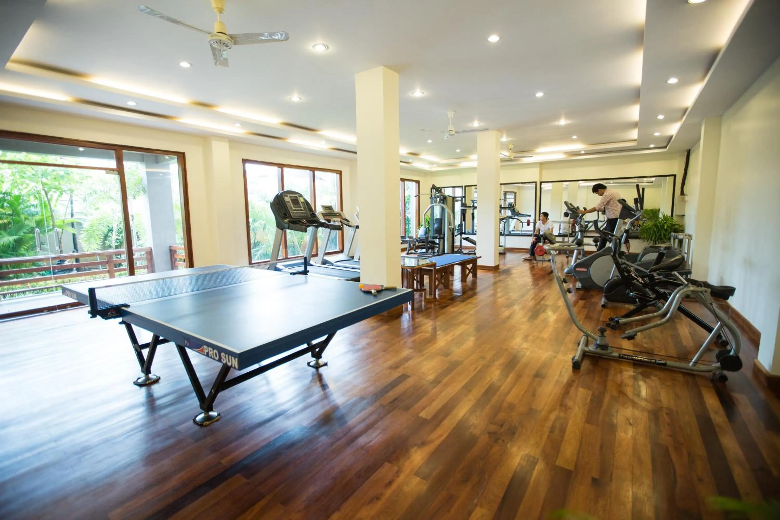 Lounge or bar in Royal Empire Hotel