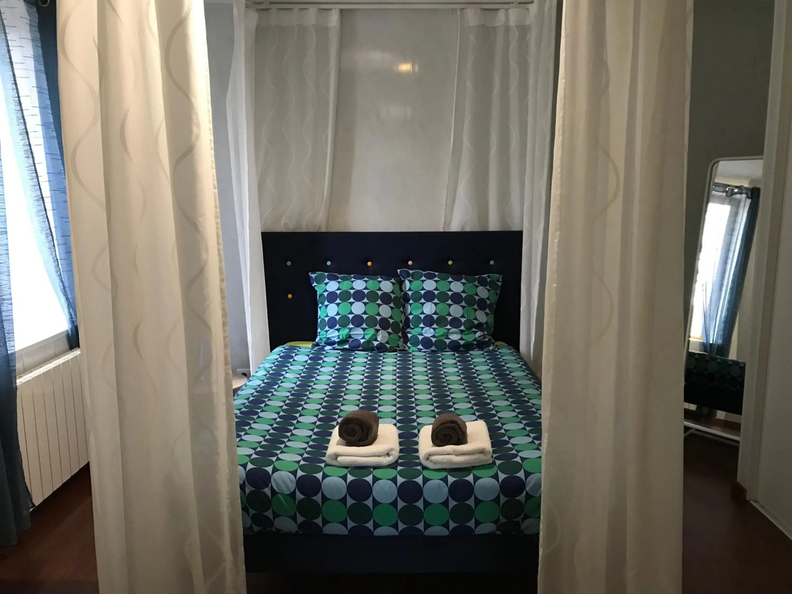 Bedroom, Bed in La Bourguignotte