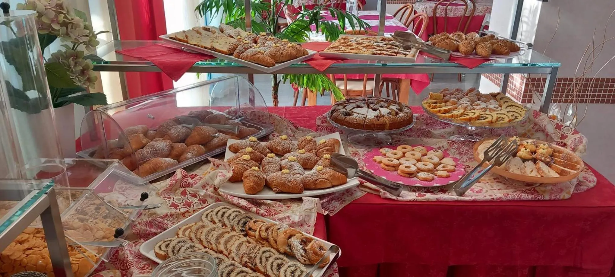 Breakfast in Hotel Seven