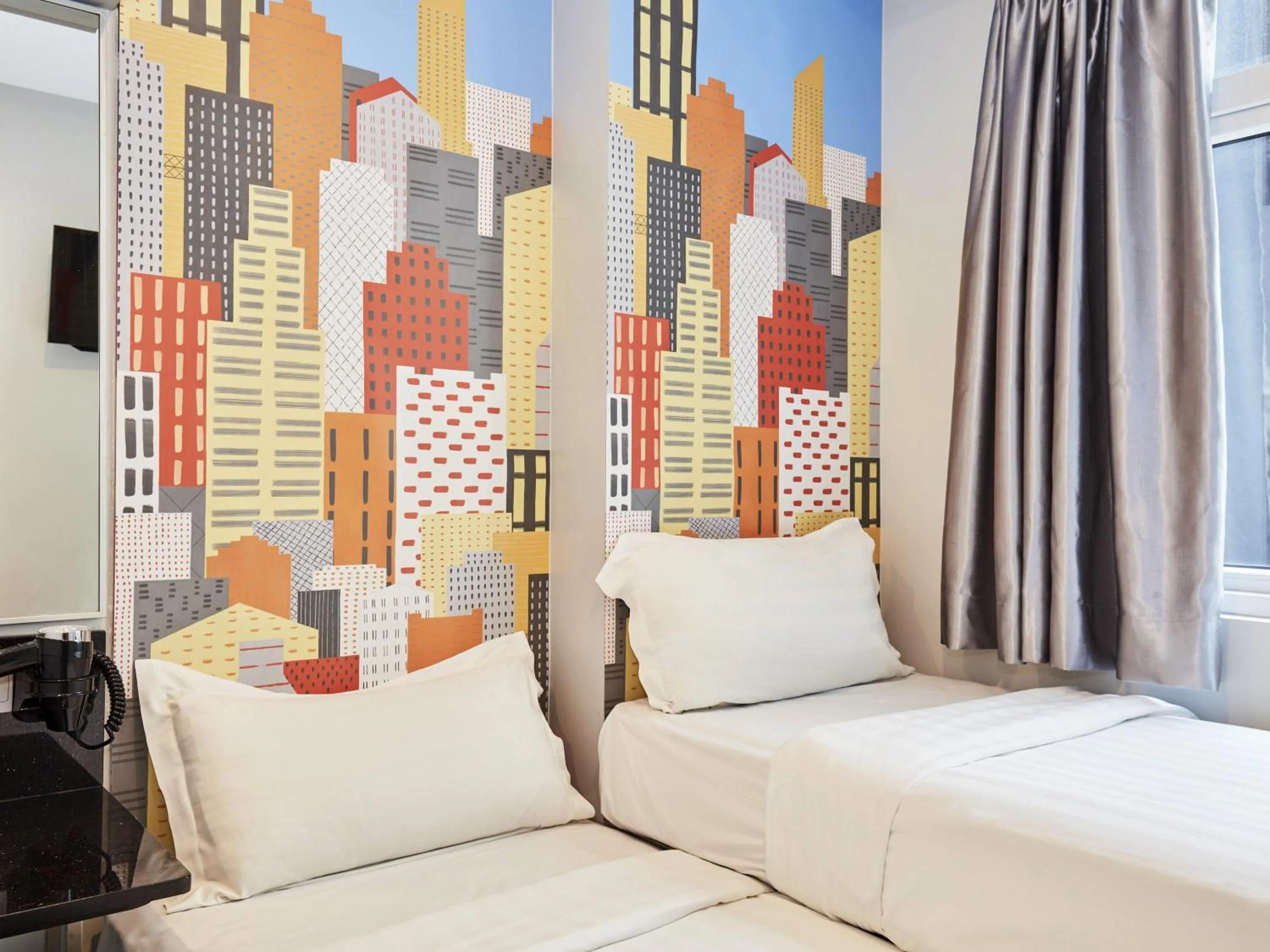 Bedroom, Bed in ibis budget Singapore Bugis