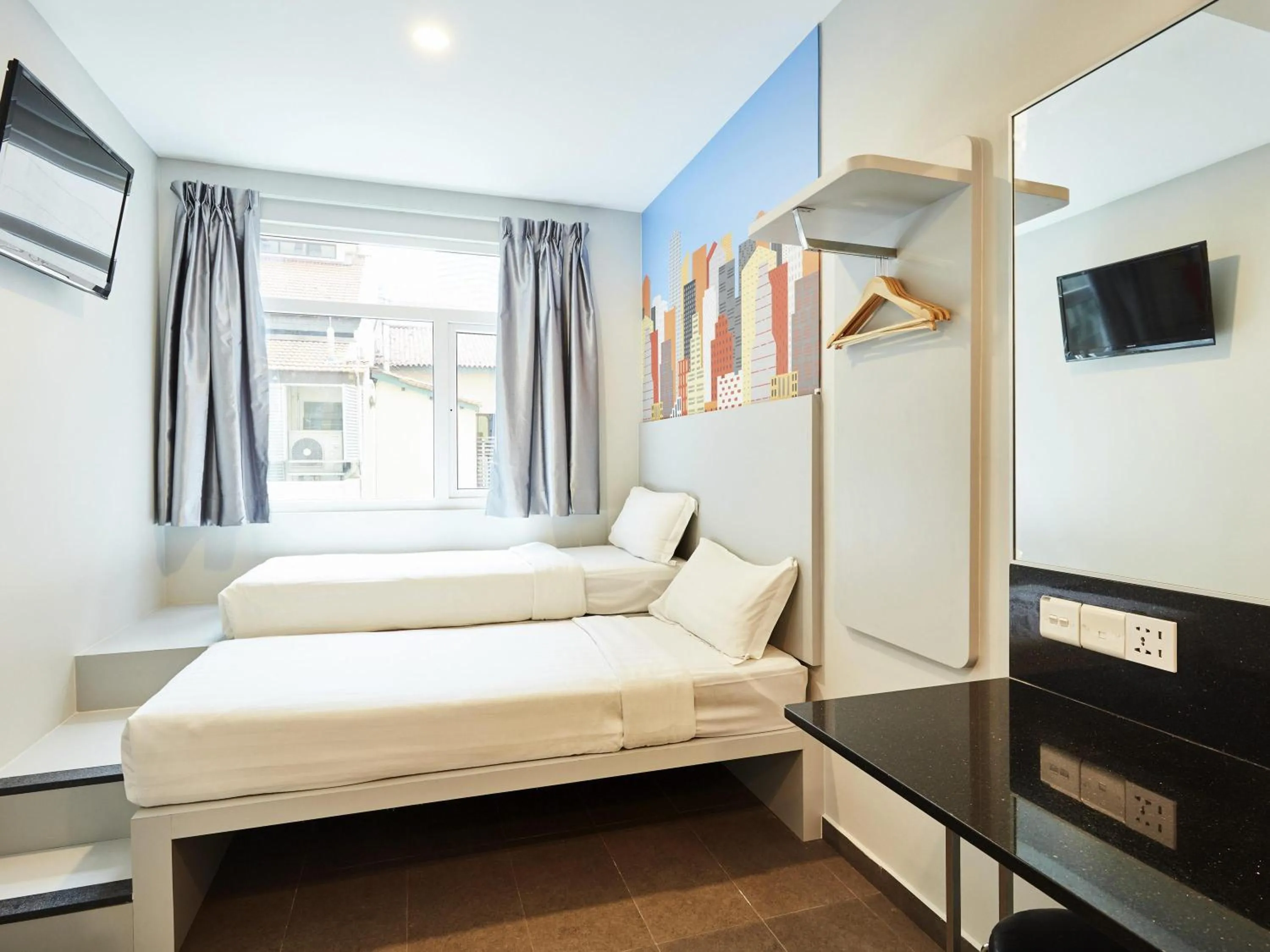 Bedroom, Bed in ibis budget Singapore Bugis