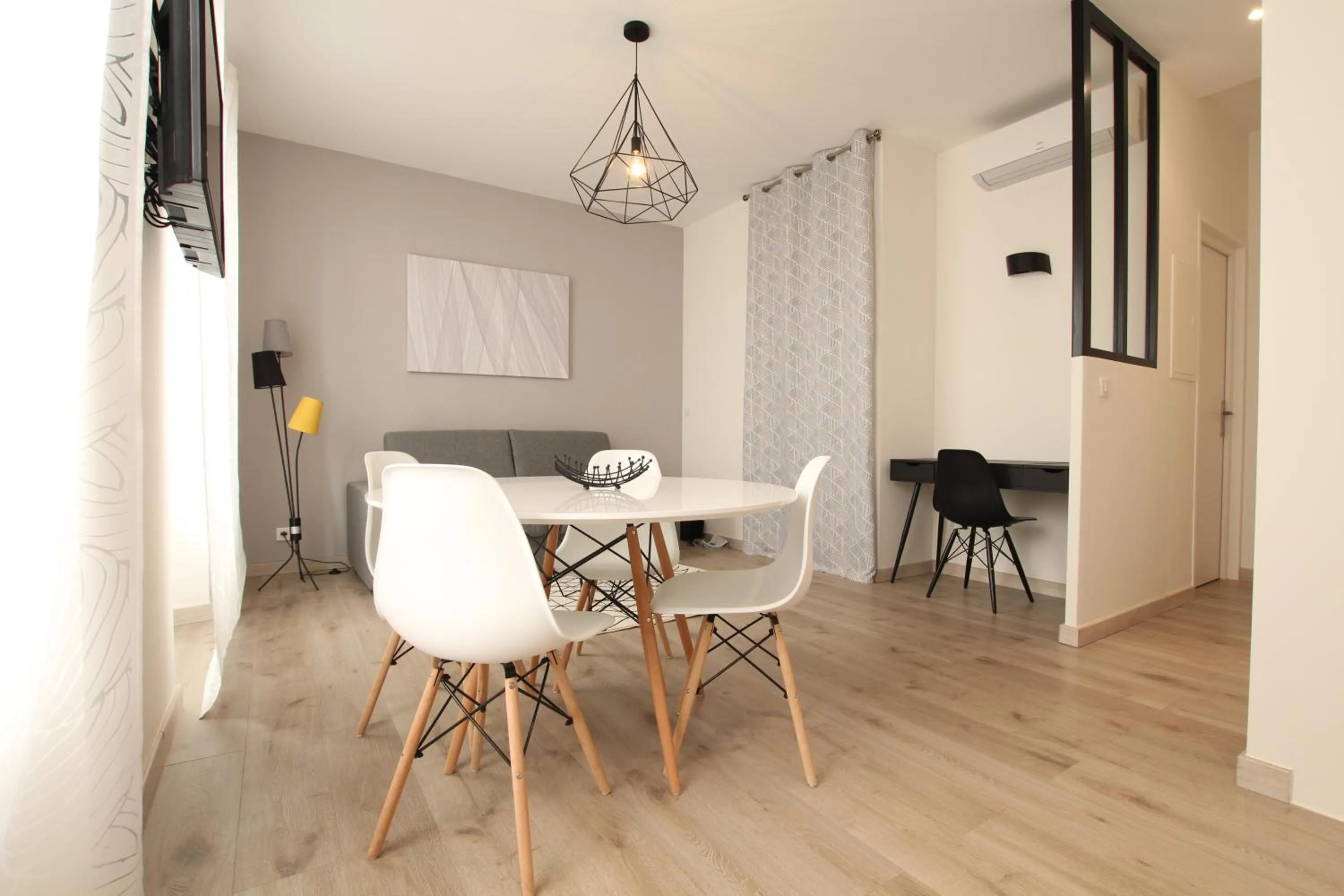 One-Bedroom Apartment in Cosy-Cocoon