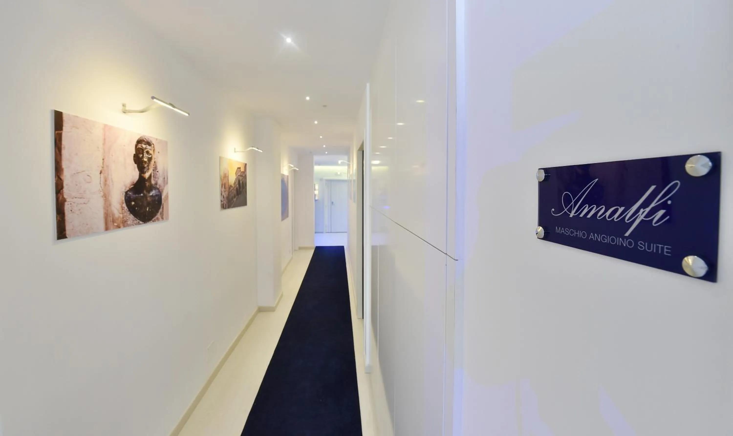 Lobby or reception in Maschio Angioino Suite